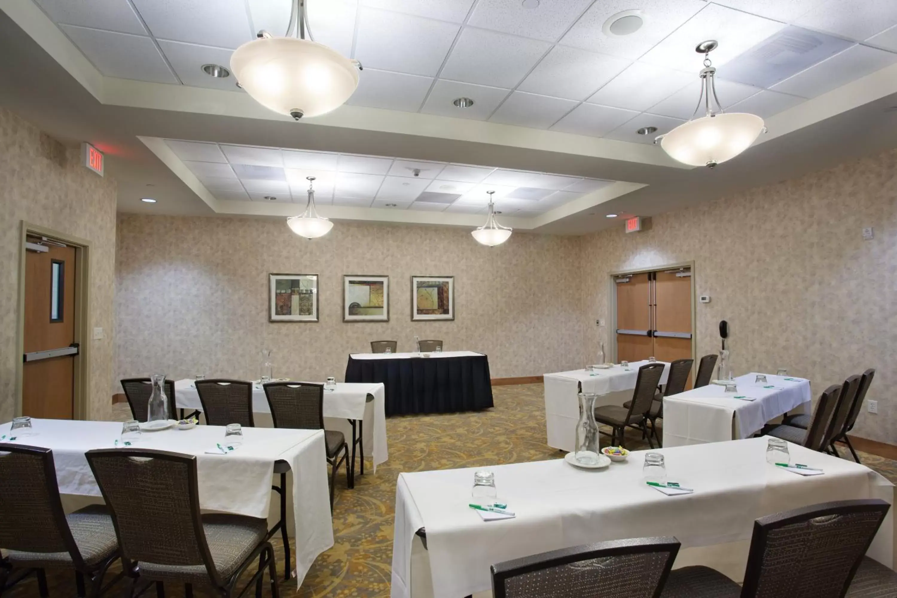 Meeting/conference room in Holiday Inn Laramie, an IHG Hotel