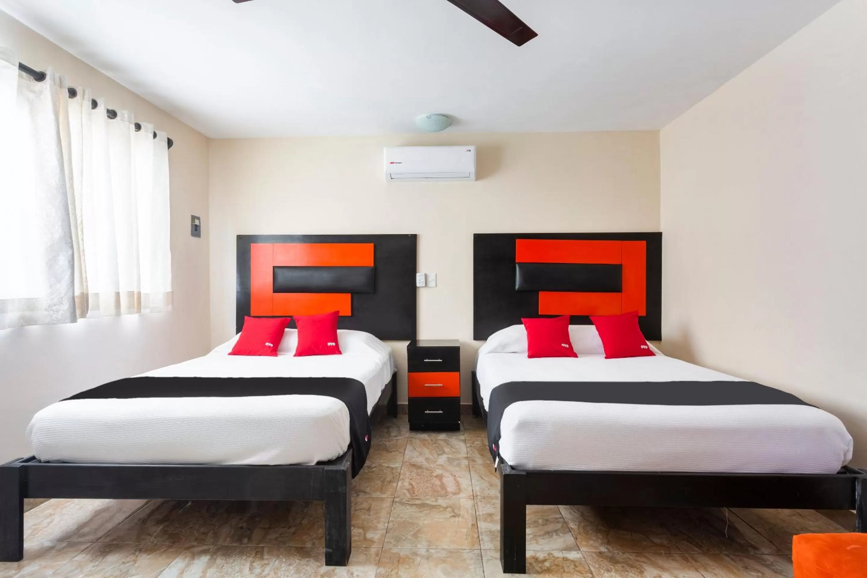 Bedroom, Bed in Hotel Jardín Cancún