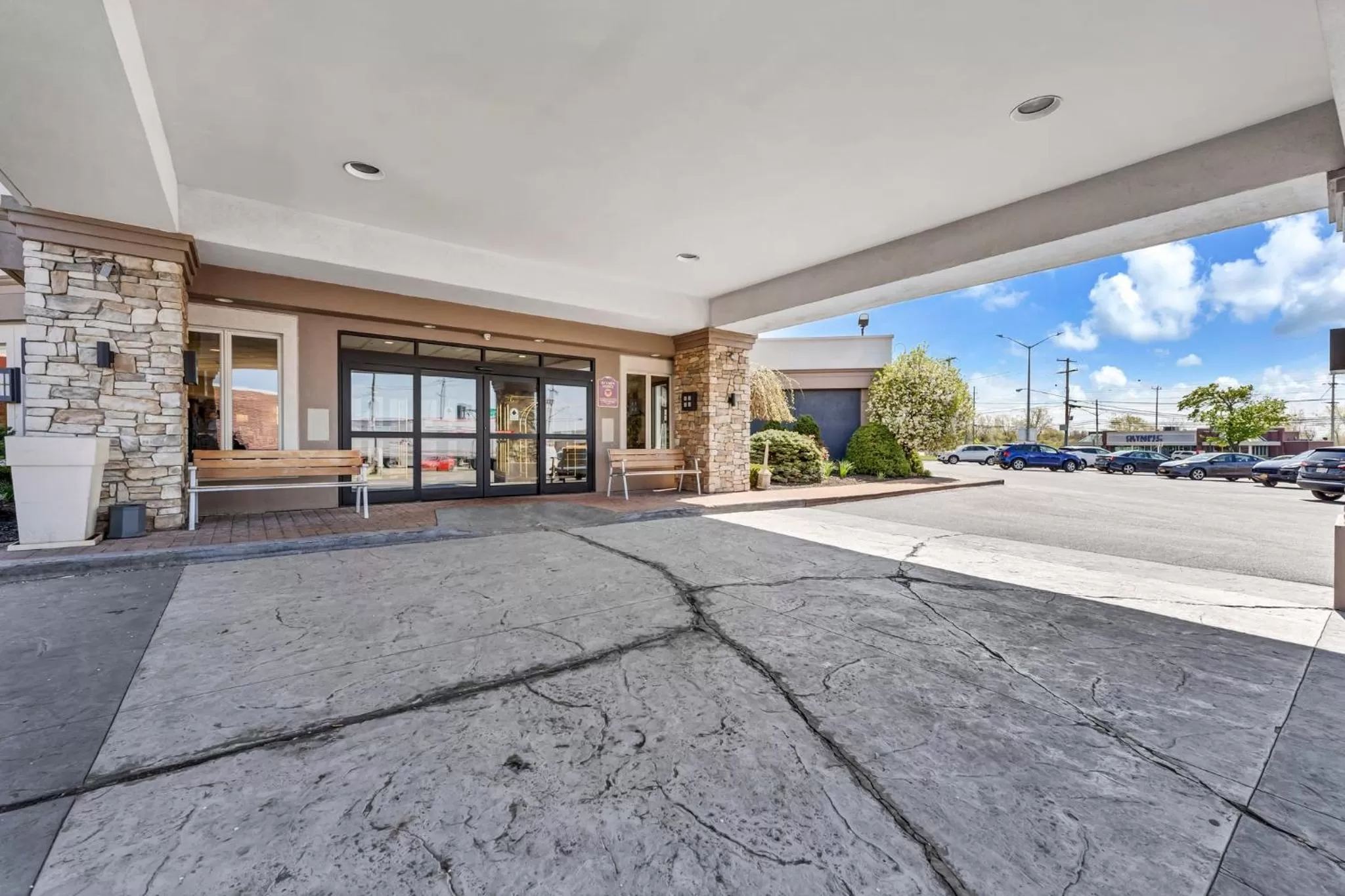 Property building in Buffalo Airport Hotel