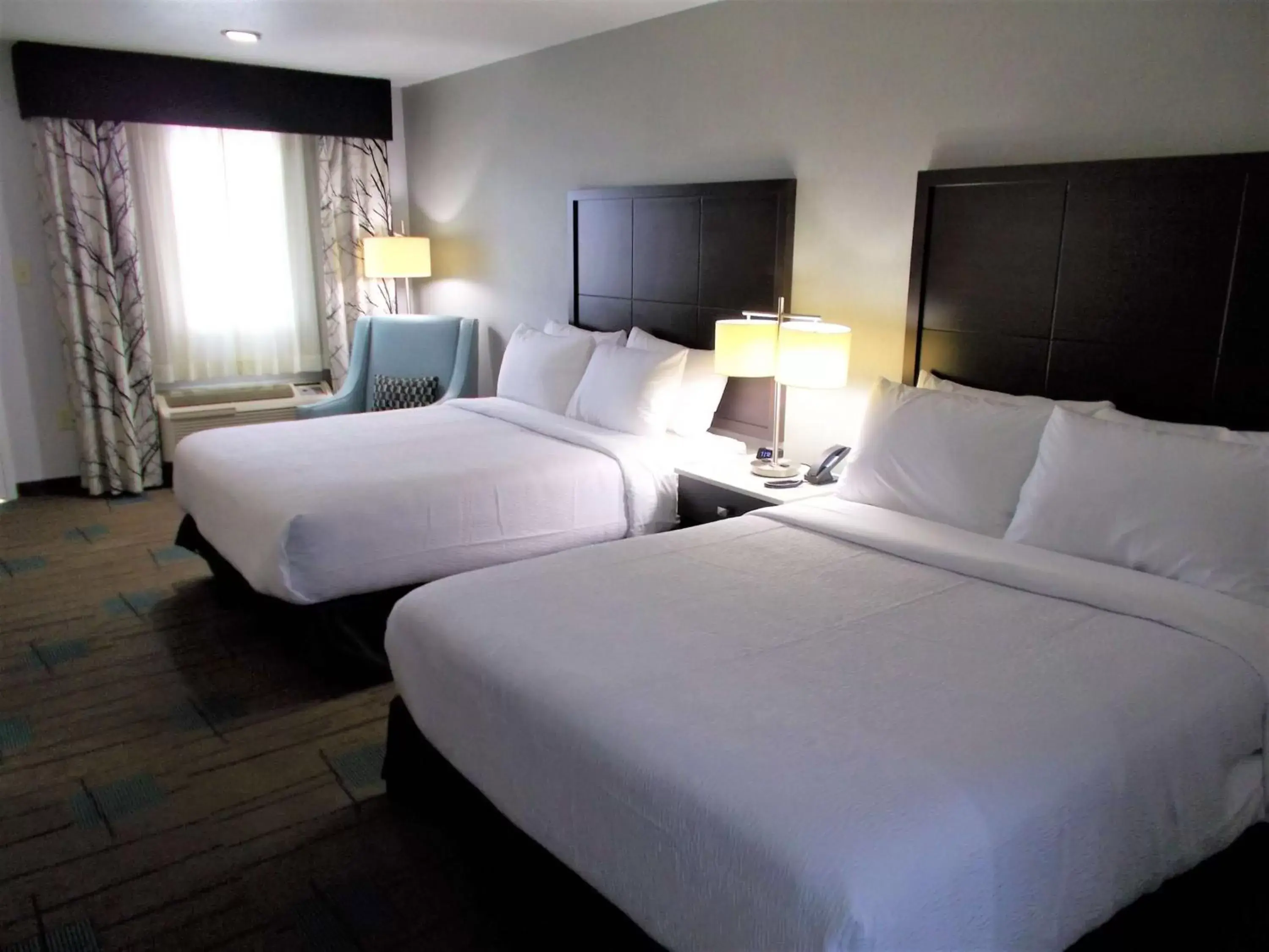 Photo of the whole room, Bed in SureStay Hotel by Best Western Richland