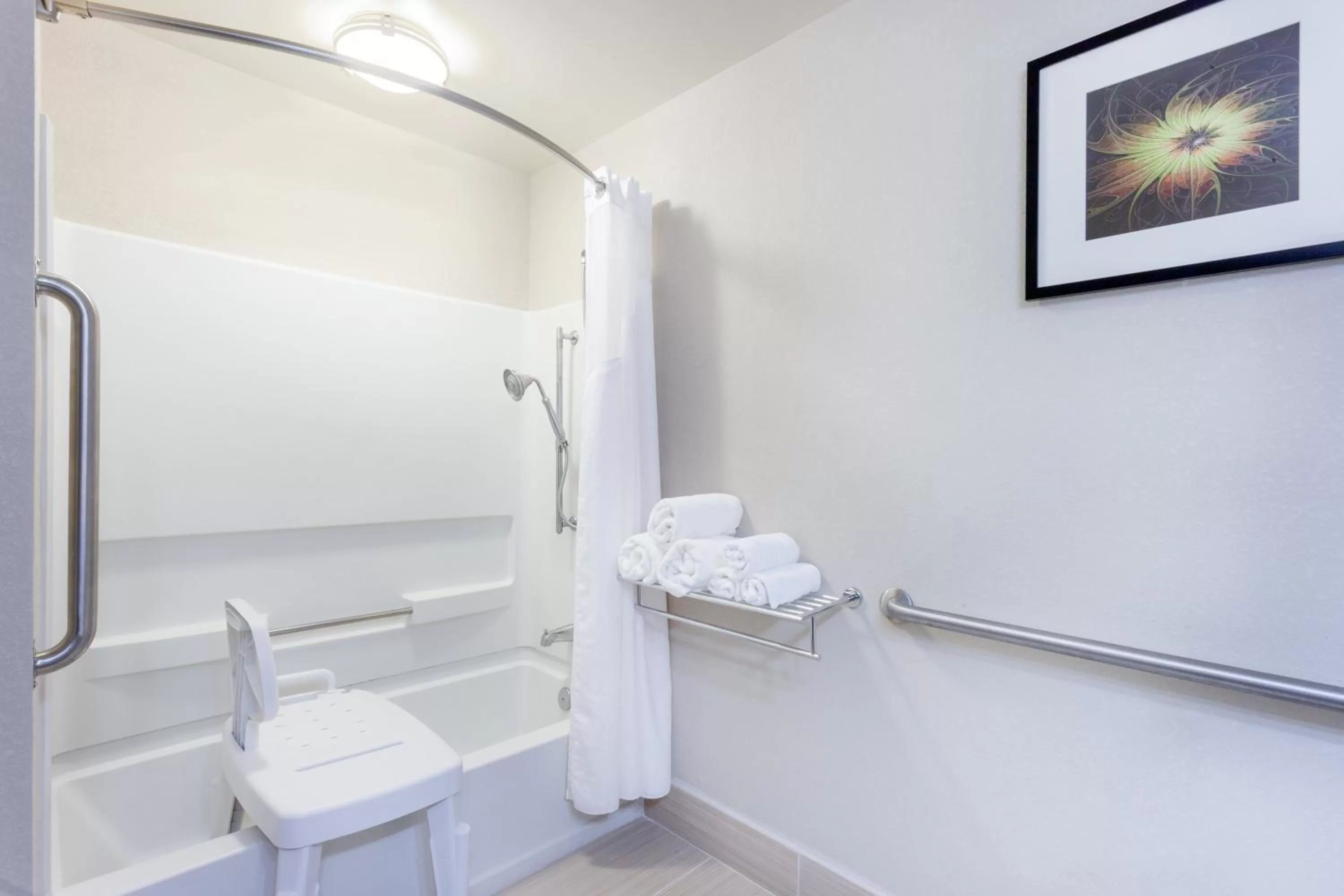 Photo of the whole room in Holiday Inn Express Hotel & Suites Mebane by IHG