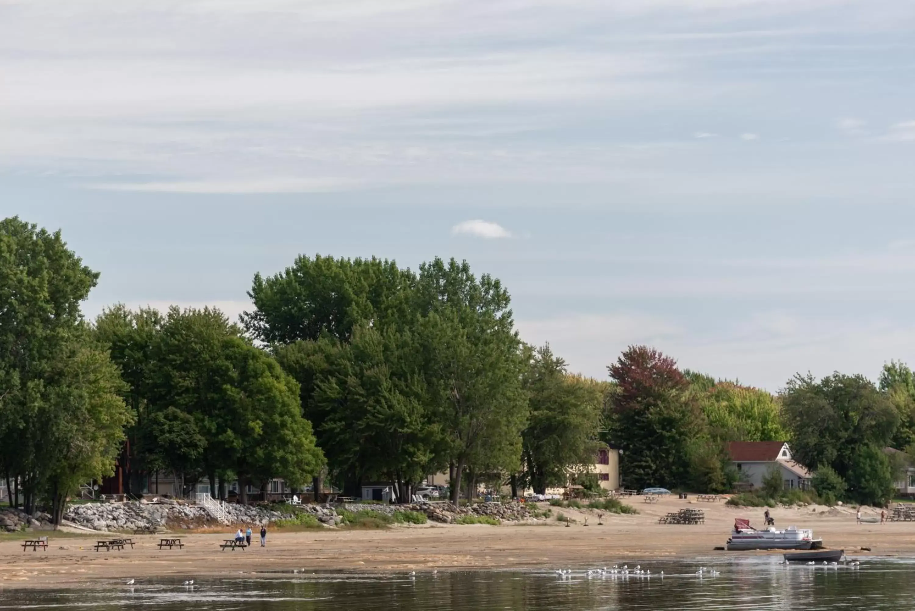 Natural landscape in Complexe La cache du Lac Champlain