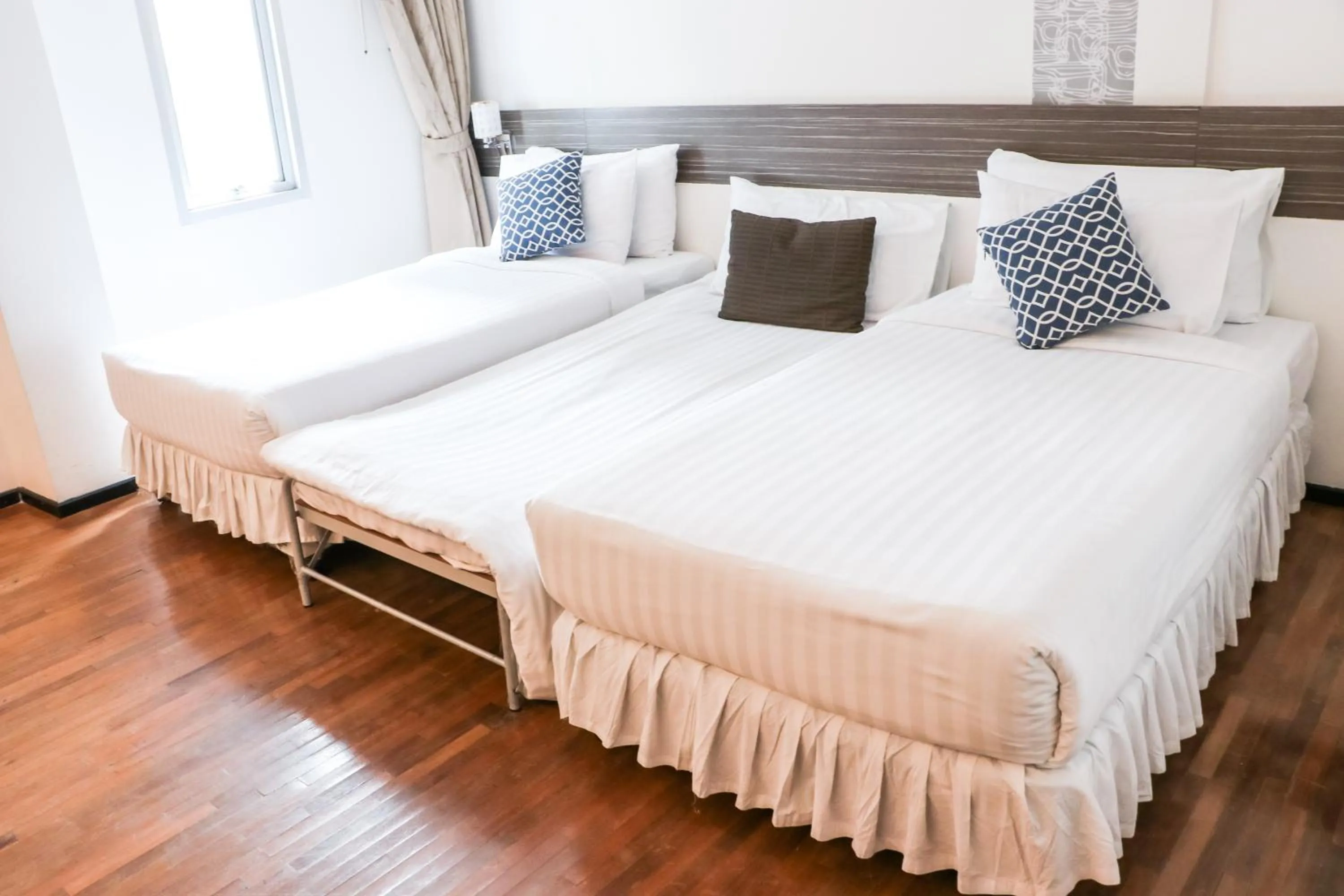 City view, Bed in The Mini R Ratchada