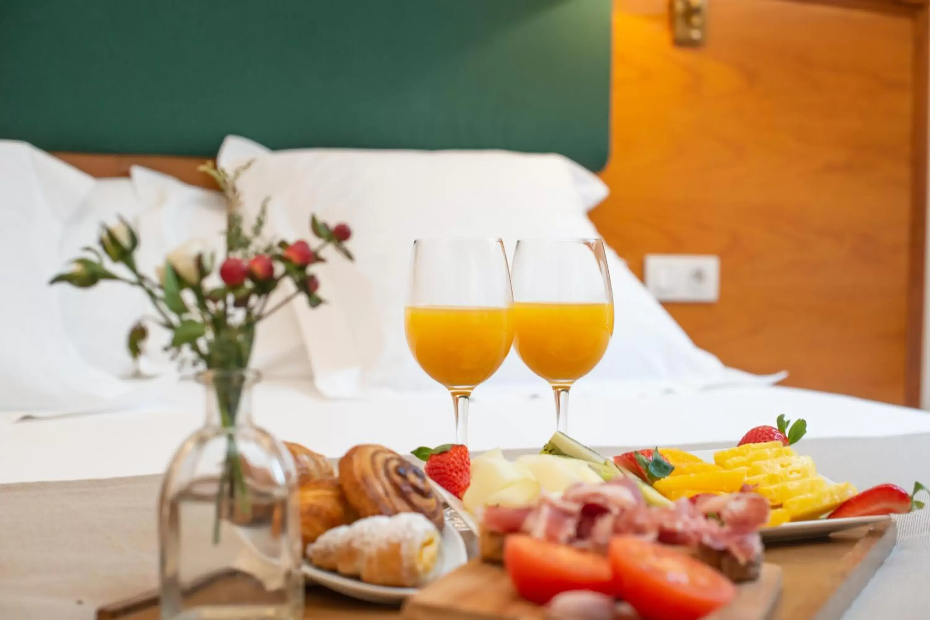 Continental breakfast in Hotel Bonavida