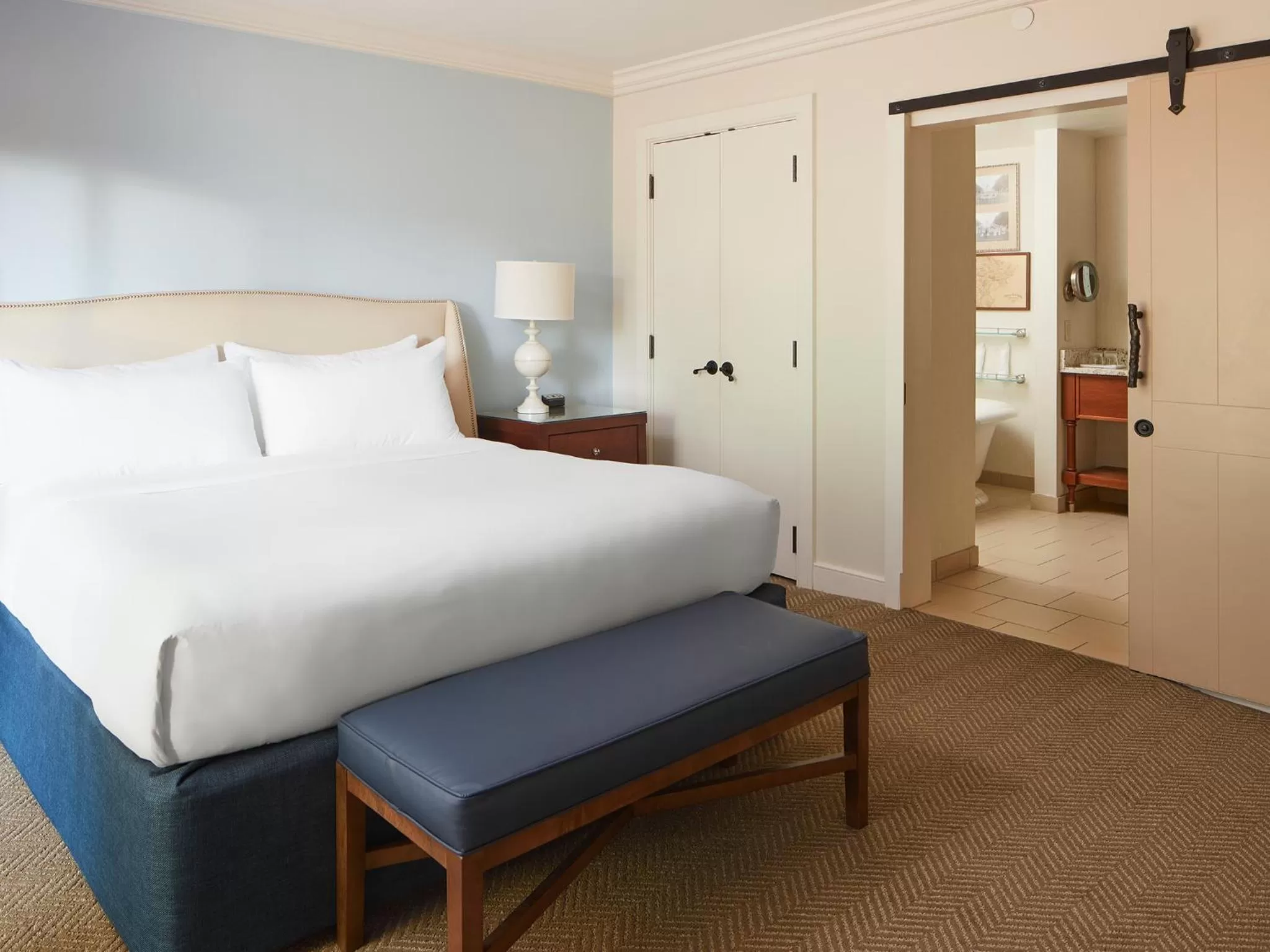 Bedroom, Bed in Boar's Head Resort