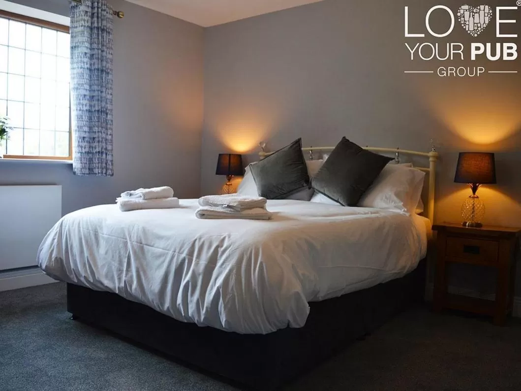 Deluxe King Room in The Dog & Crook