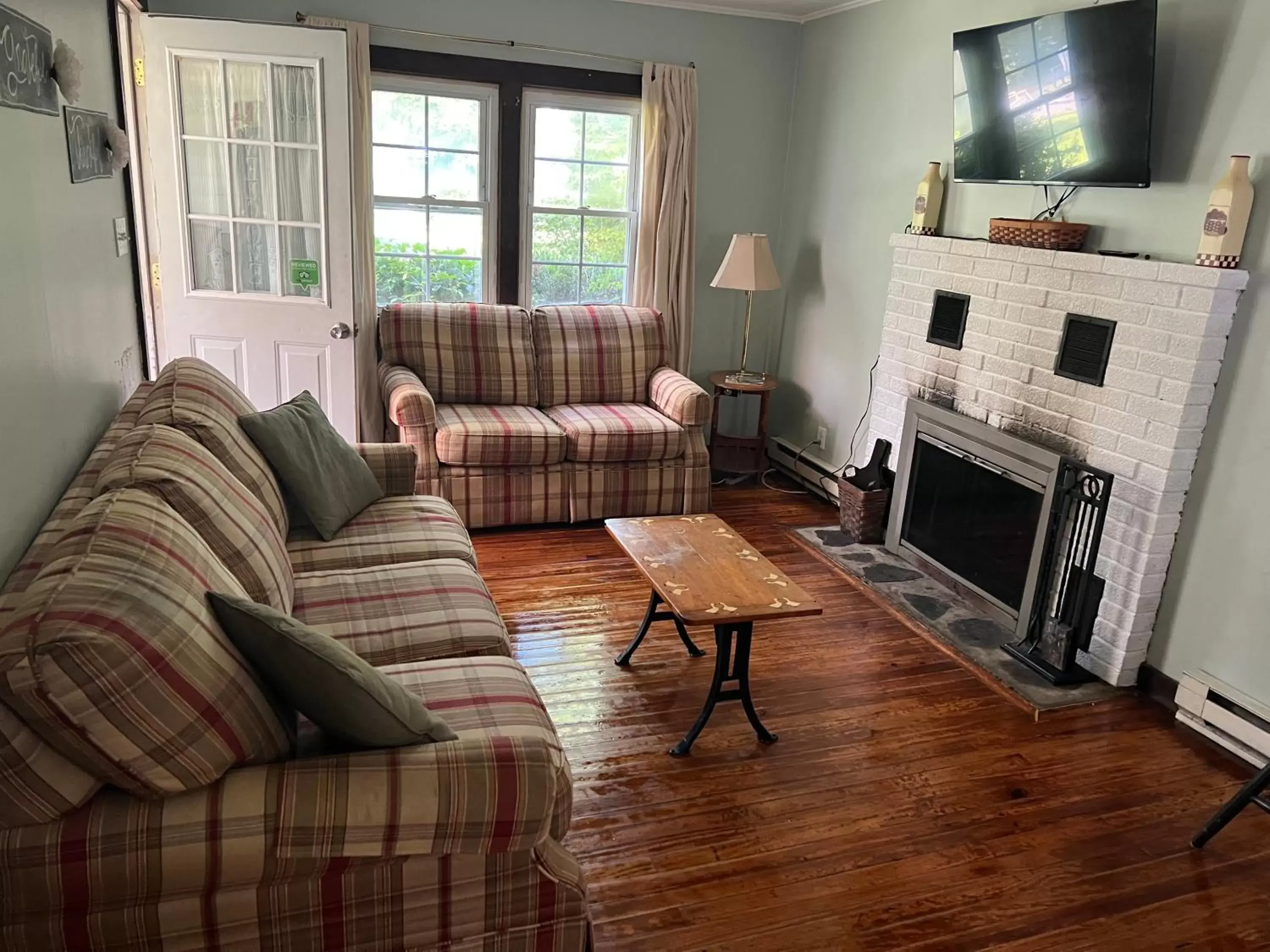 Seating Area in Echo Valley Cottages