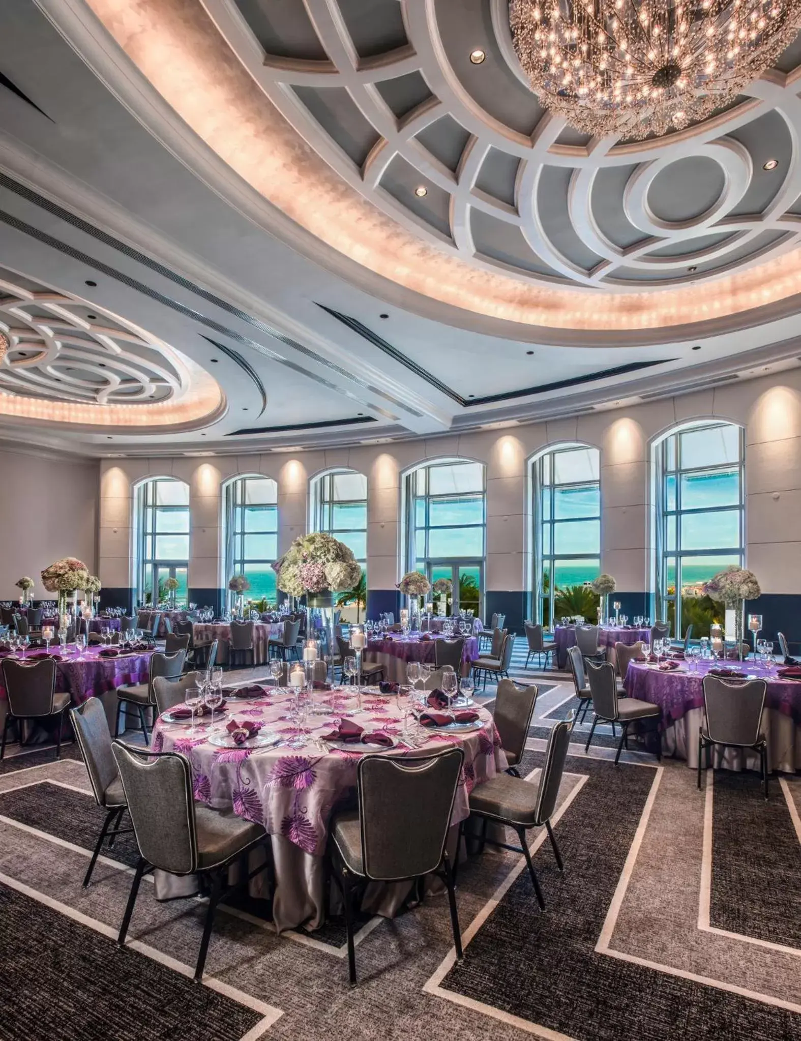 Banquet/Function facilities, Restaurant/Places to Eat in Loews Miami Beach Hotel