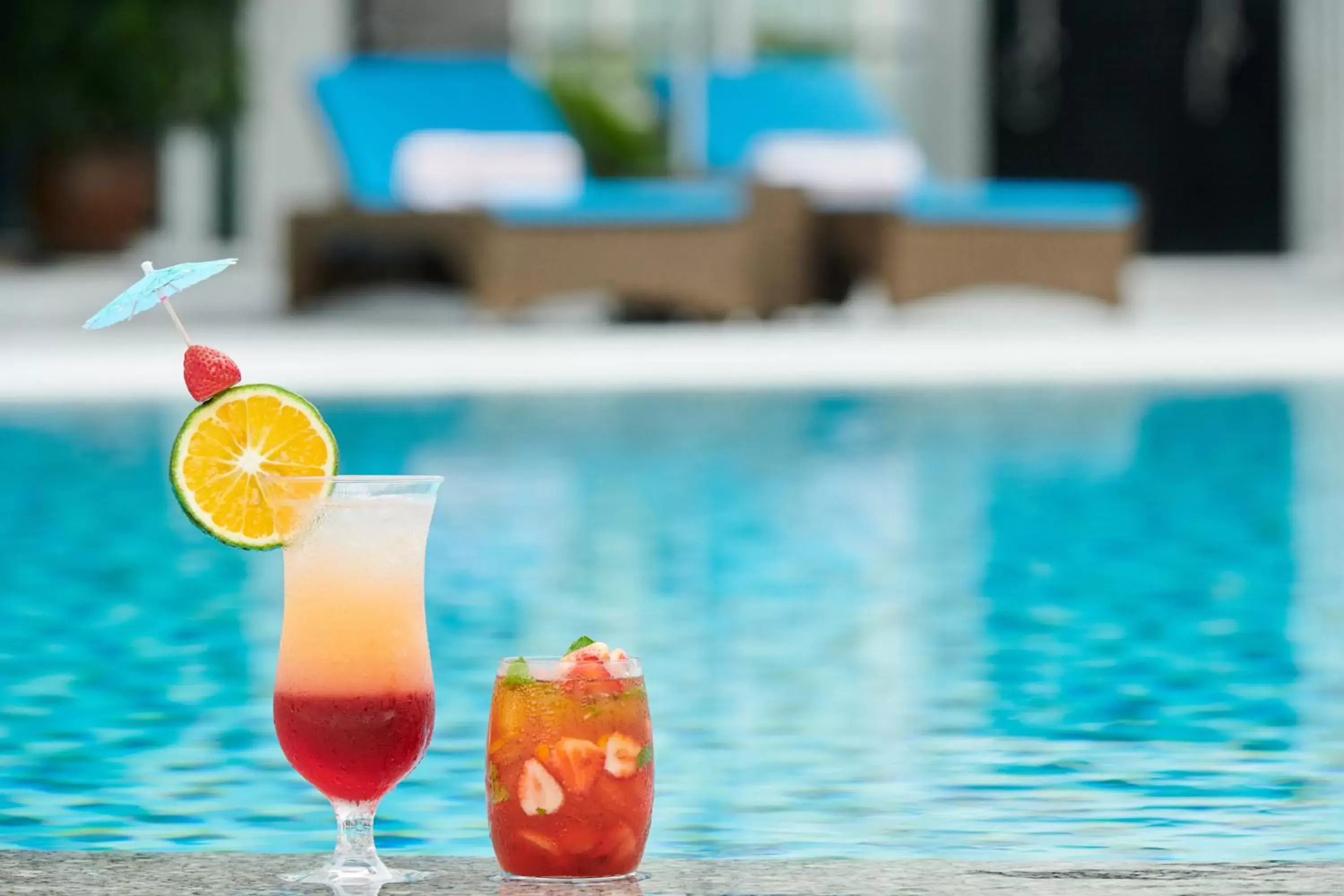 Lounge or bar, Swimming Pool in Eastin Grand Hotel Saigon