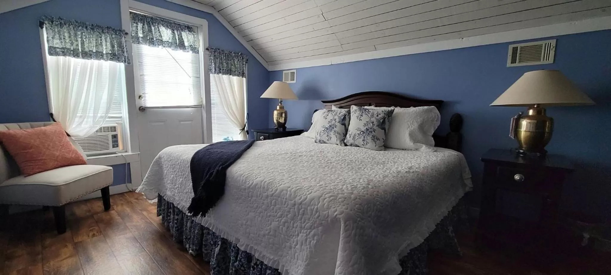 Bedroom, Bed in Tybee Island Inn Bed & Breakfast