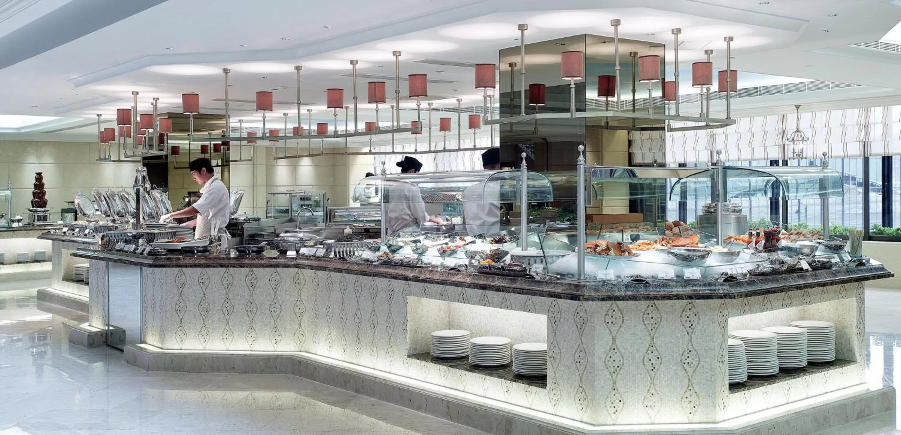 Restaurant/places to eat in The Royal Garden