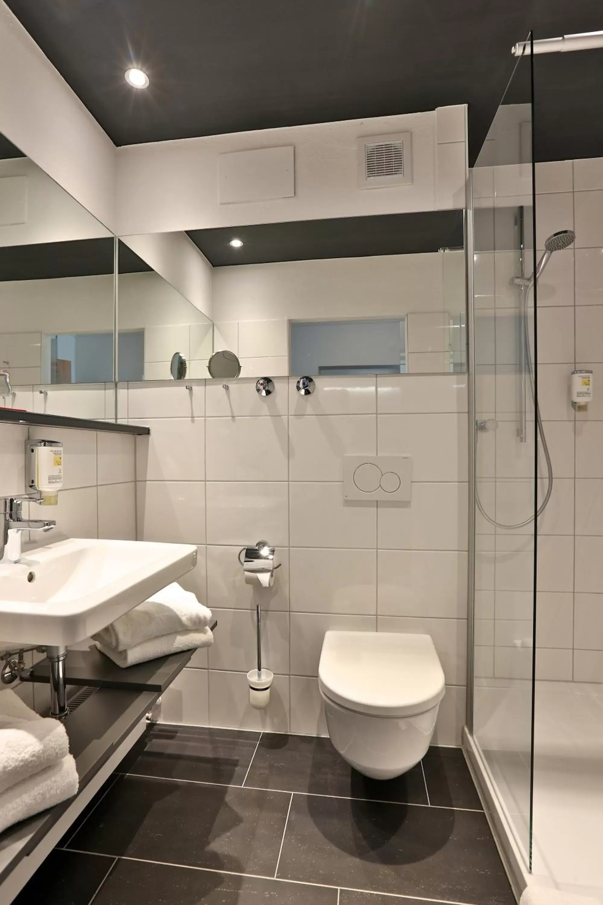 Bathroom in AktiVital Hotel