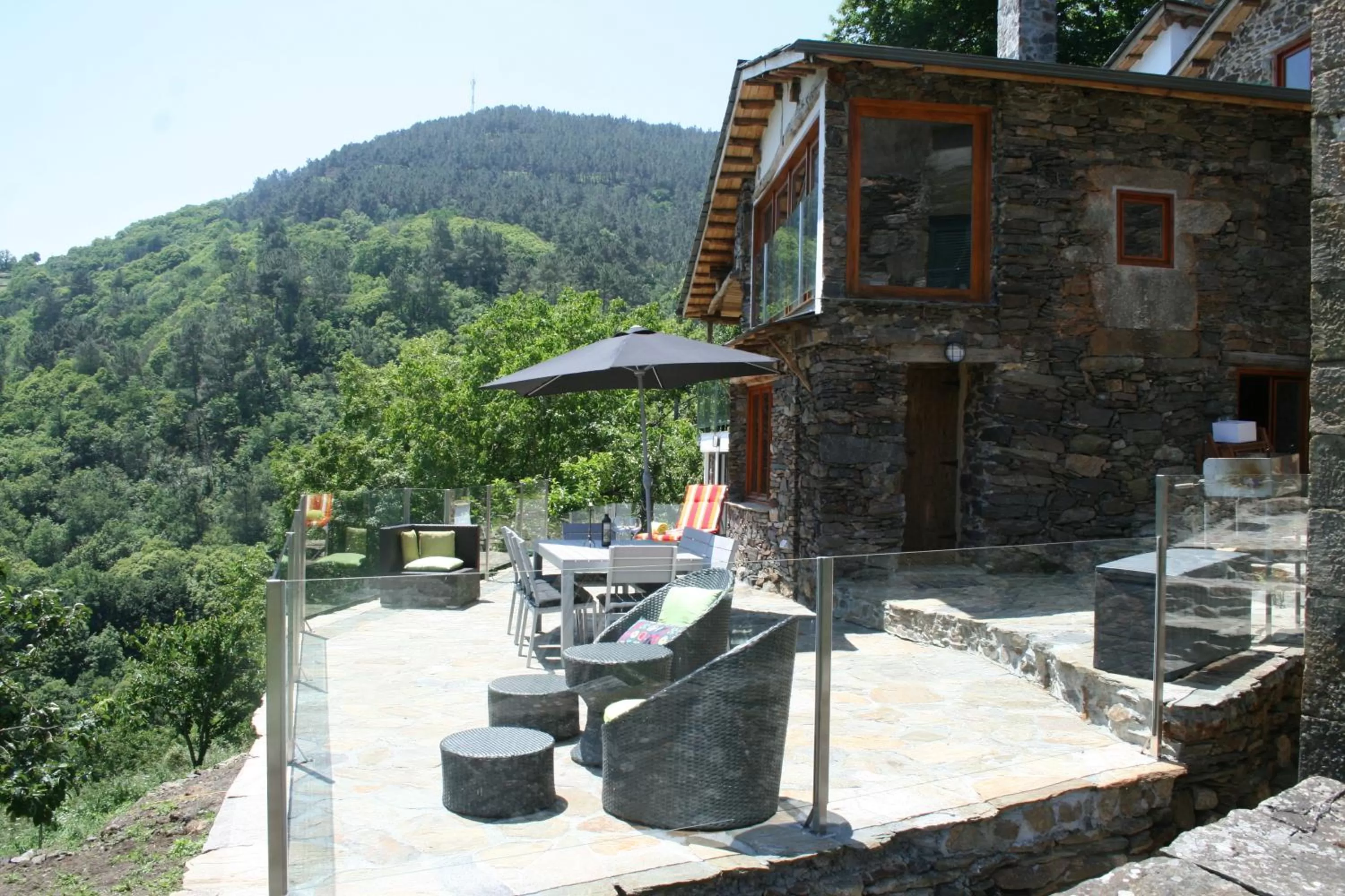 Facade/entrance in Cabo Do Mundo Casa Rural