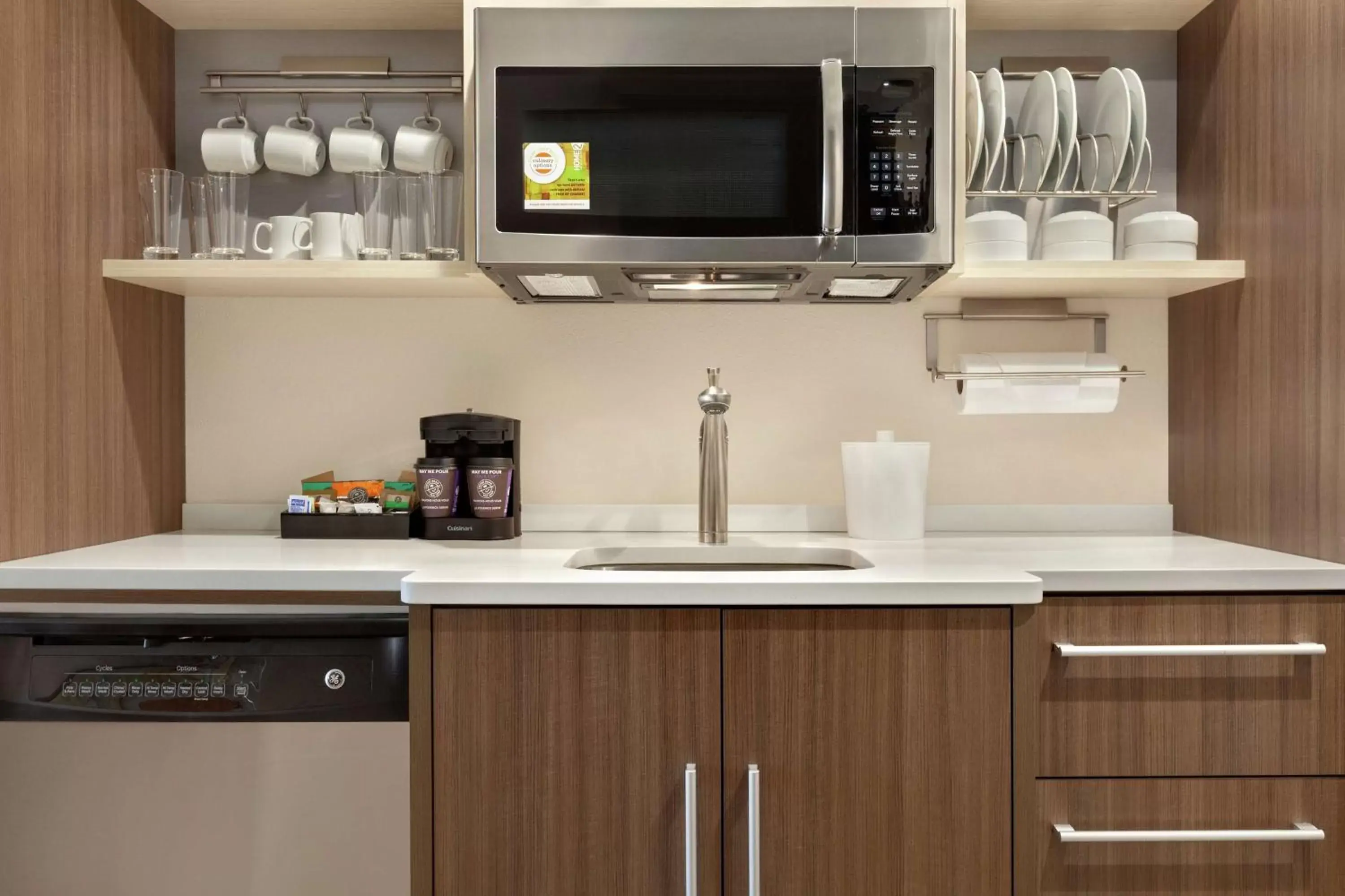 Kitchen or kitchenette, Kitchen/Kitchenette in Home2 Suites By Hilton Silver Spring
