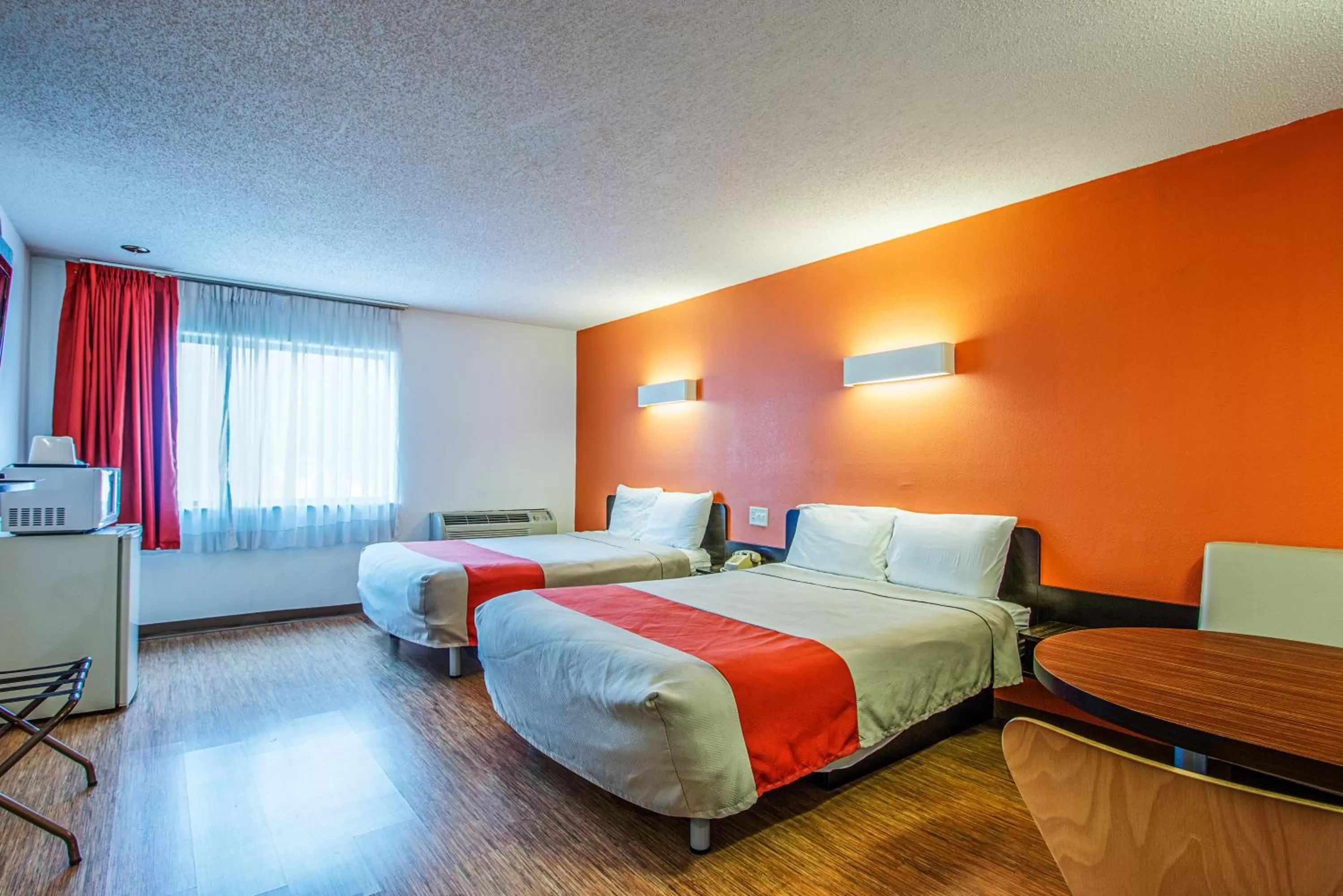 Bedroom, Bed in Motel 6-Wisconsin Rapids, WI