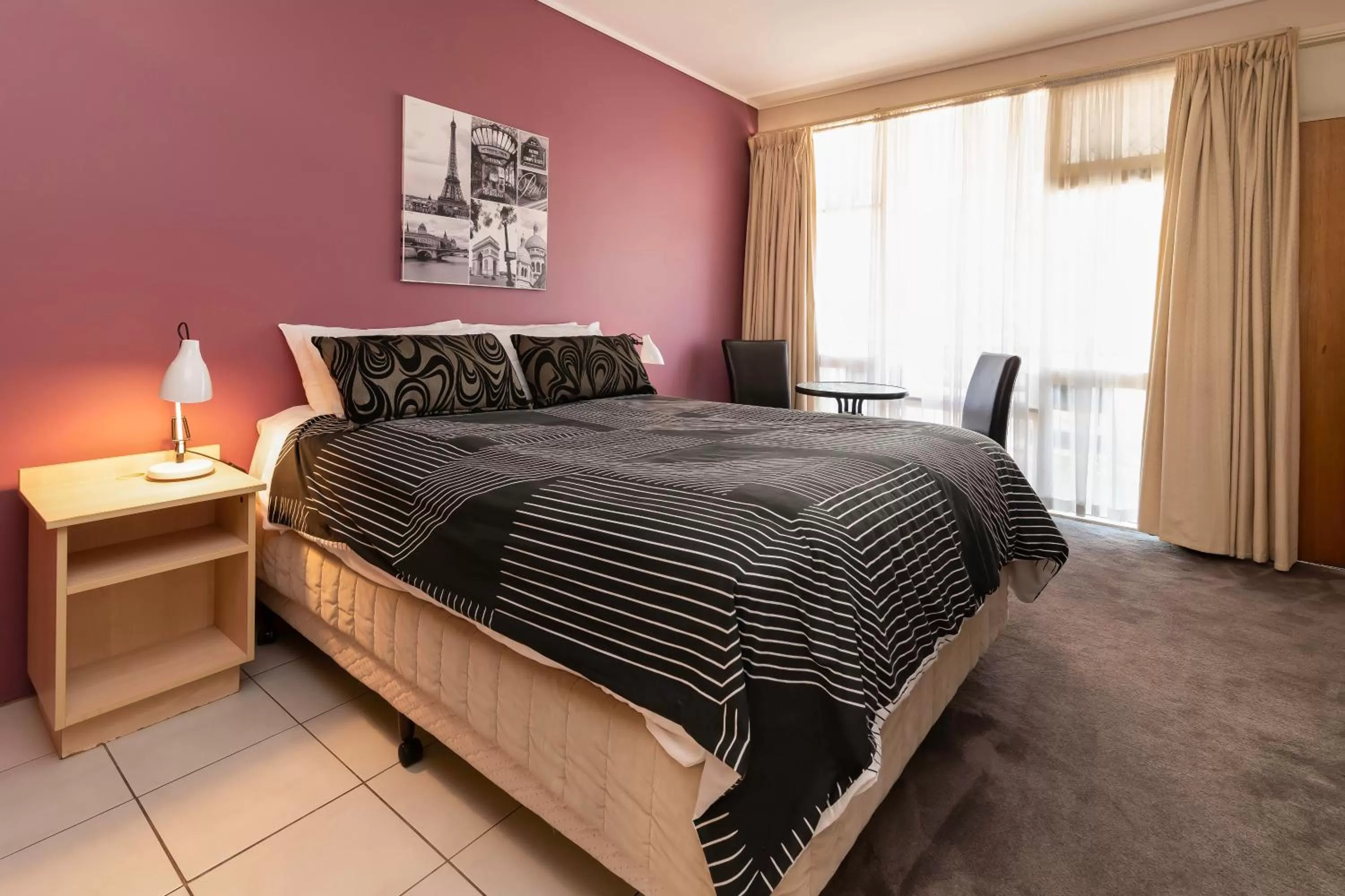 Bed in The Prince Mark Motel