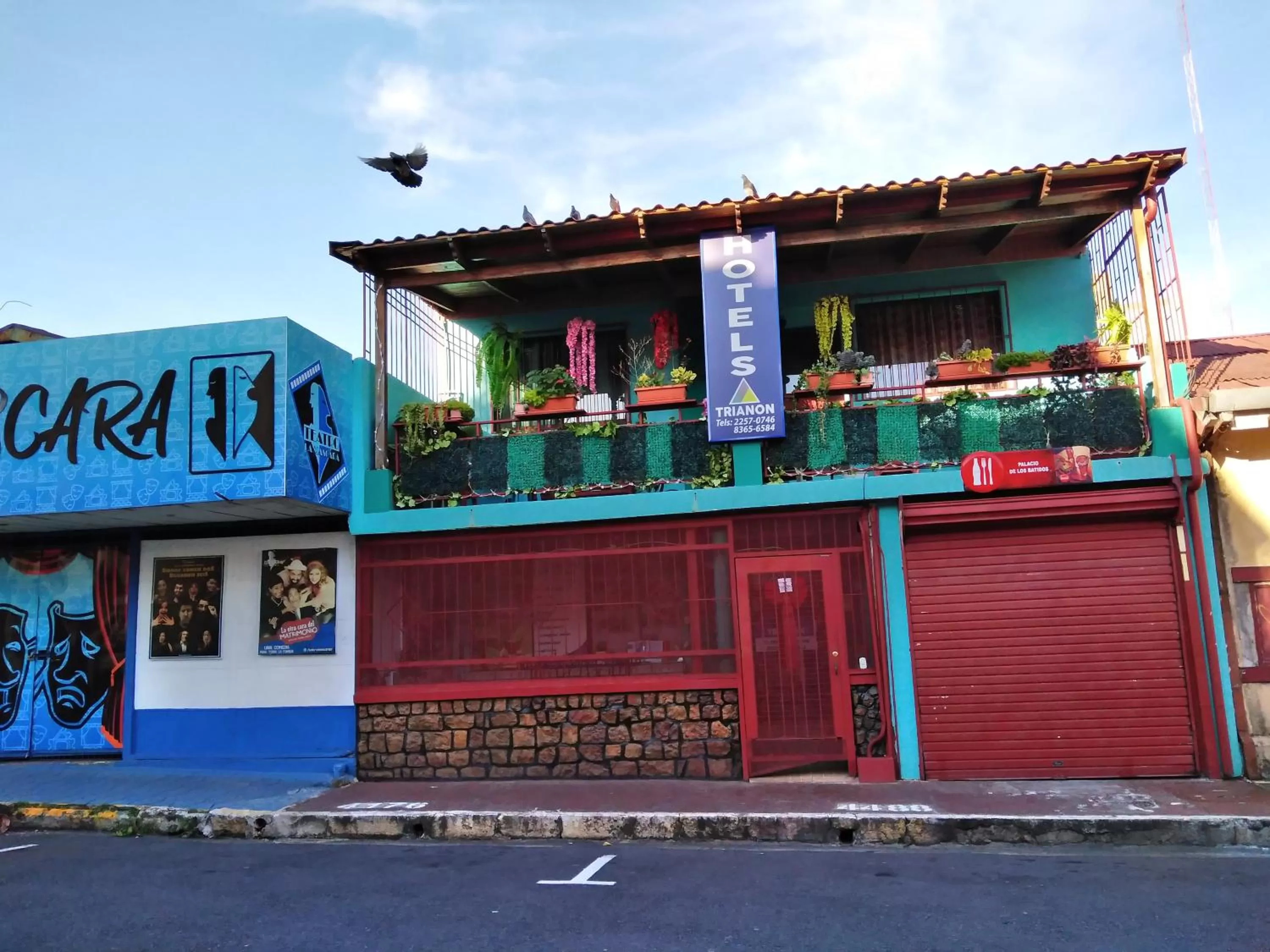 Facade/entrance in Hotel Trianon