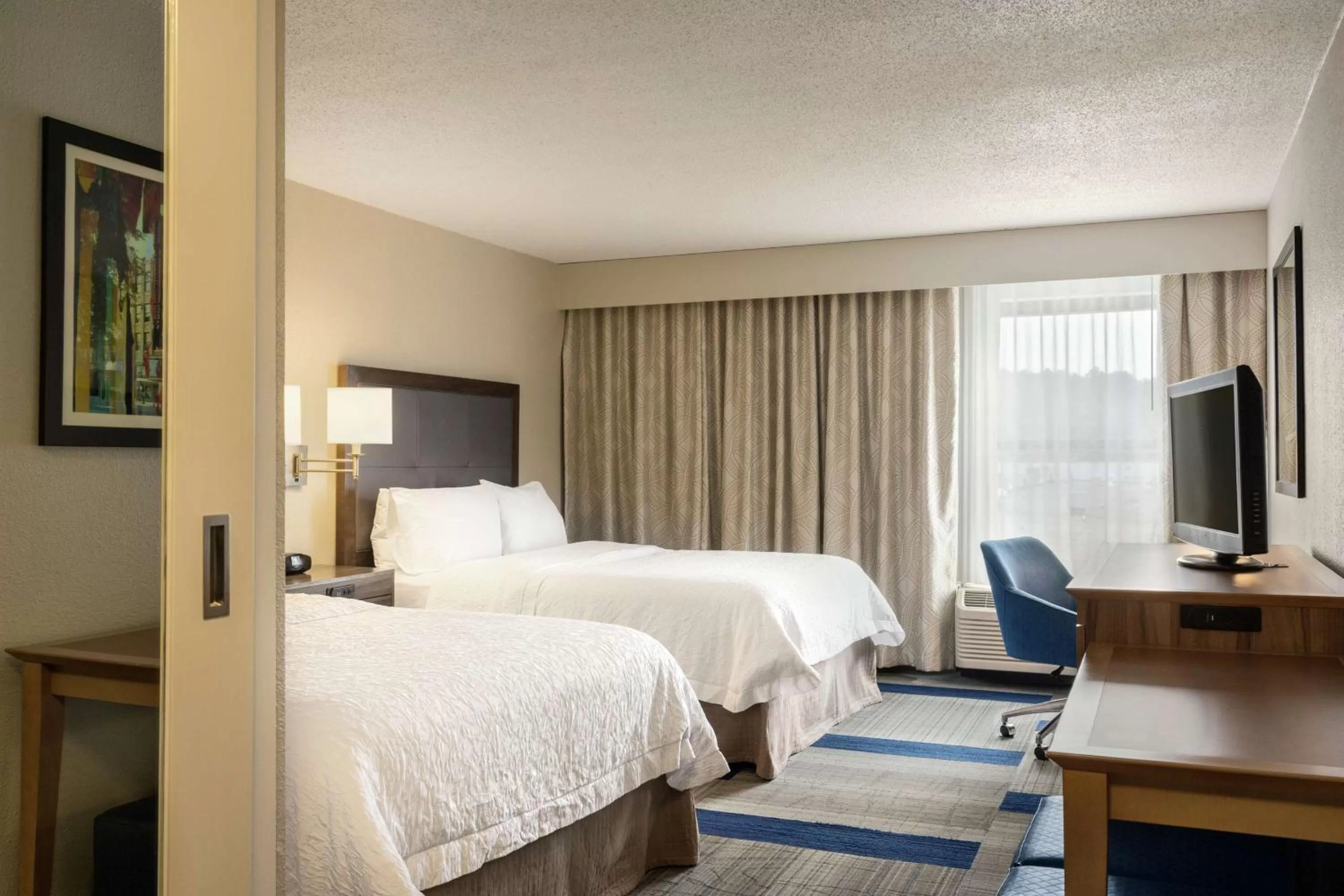 Bedroom, Bed in Hampton Inn Birmingham-Trussville