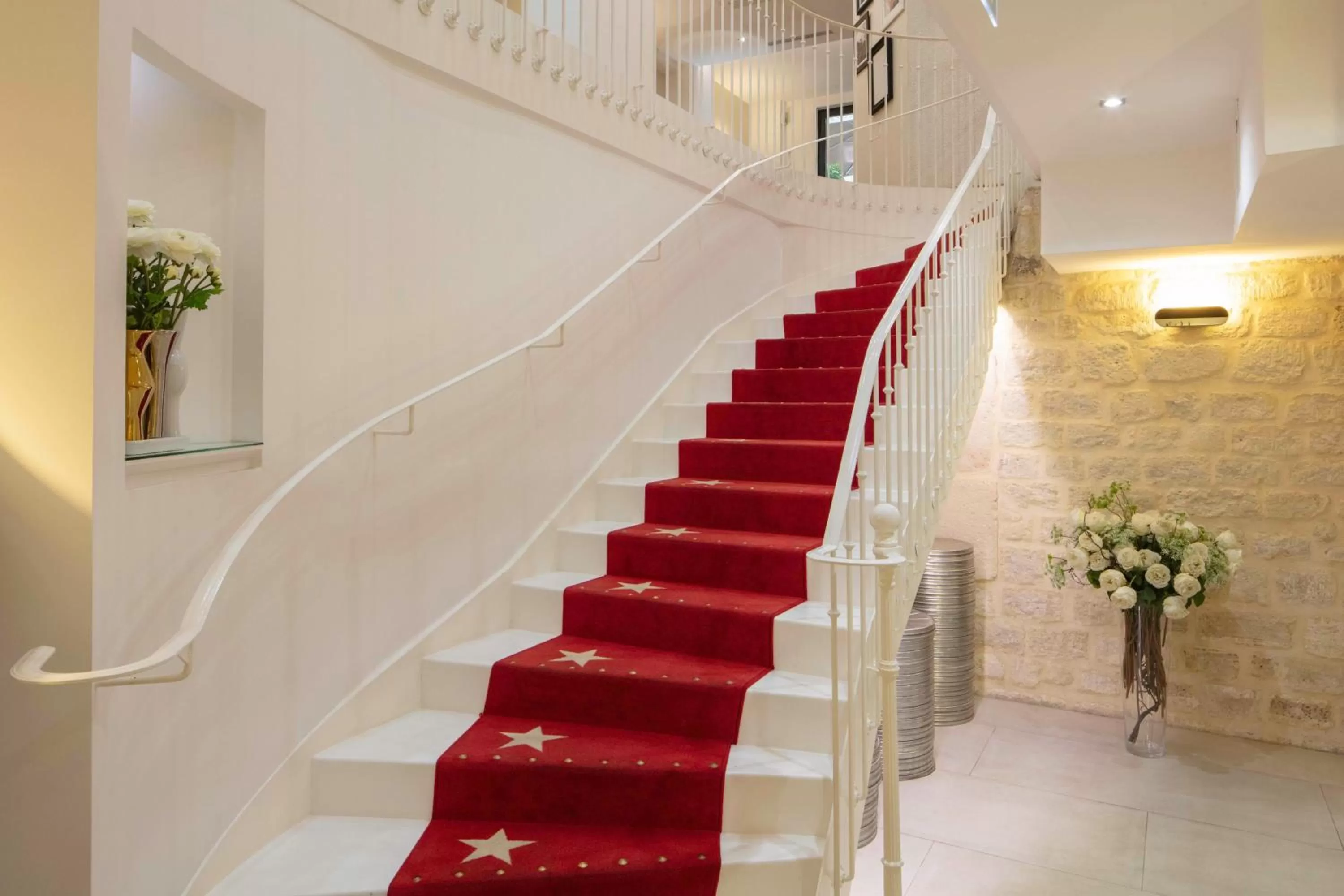 Lobby or reception in Le 123 Sébastopol - Astotel