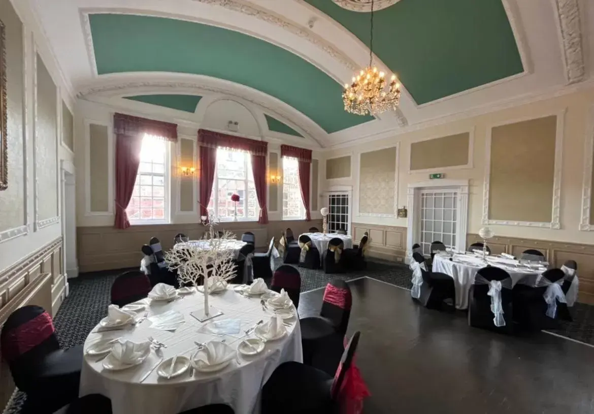 Banquet/Function facilities, Restaurant/Places to Eat in Talbot Hotel