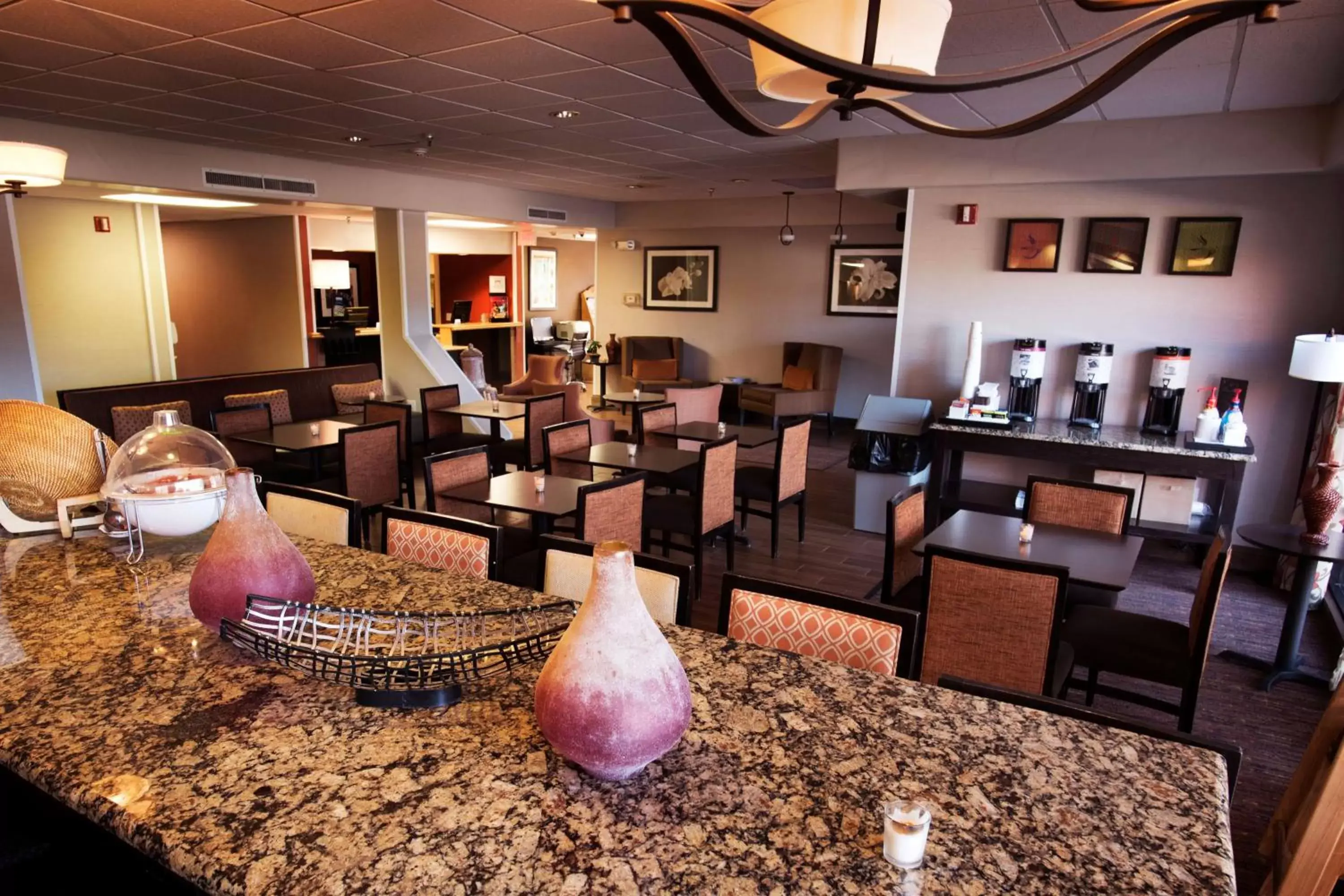 Dining area, Restaurant/Places to Eat in Hampton Inn Taos