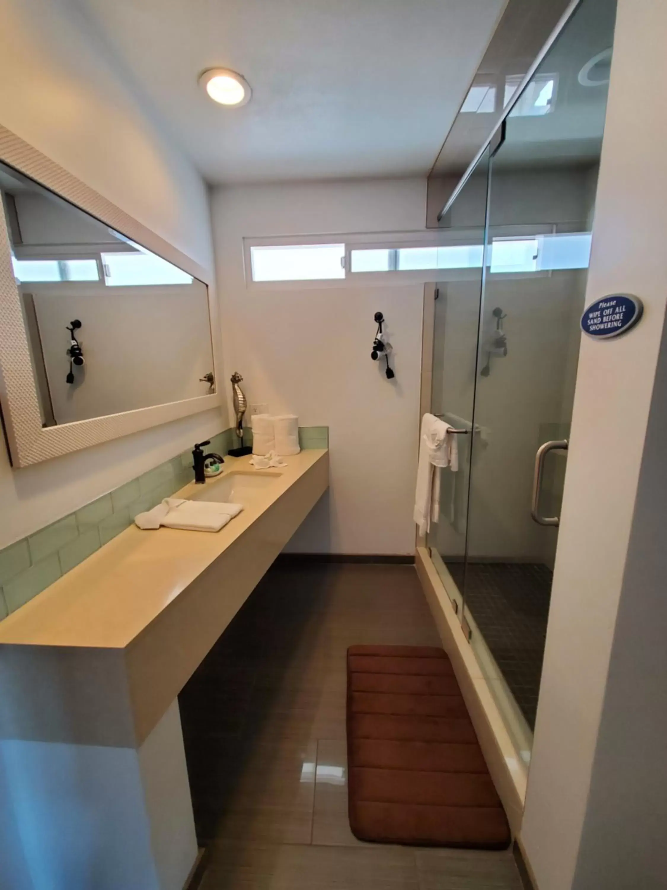 Shower in Sea Horse Resort Shower in Sea Horse Resort