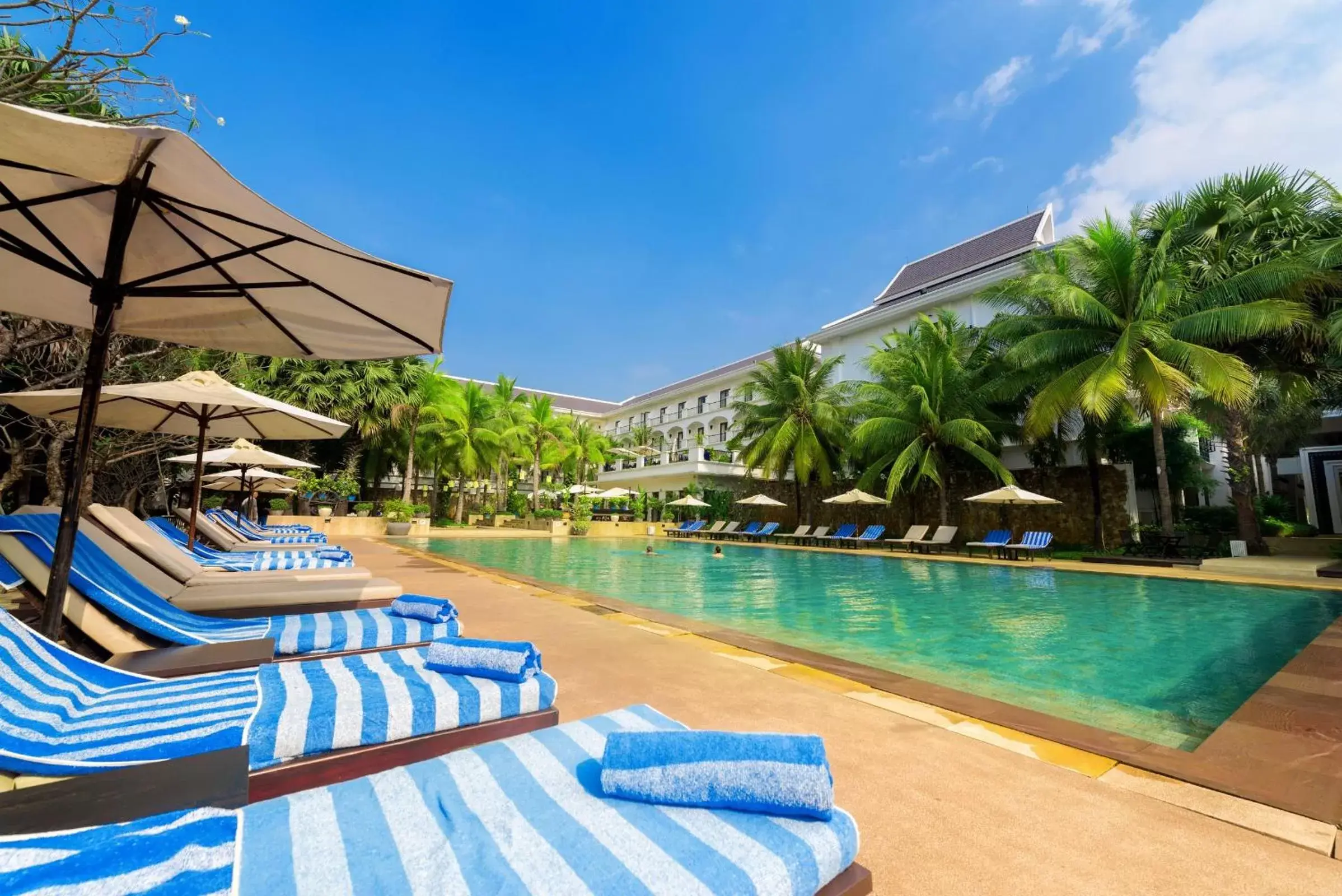 Swimming Pool in Lotus Blanc Hotel