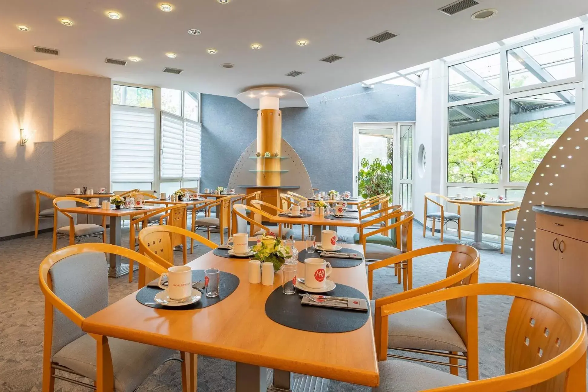 Breakfast, Restaurant/Places to Eat in ACHAT Hotel Suhl