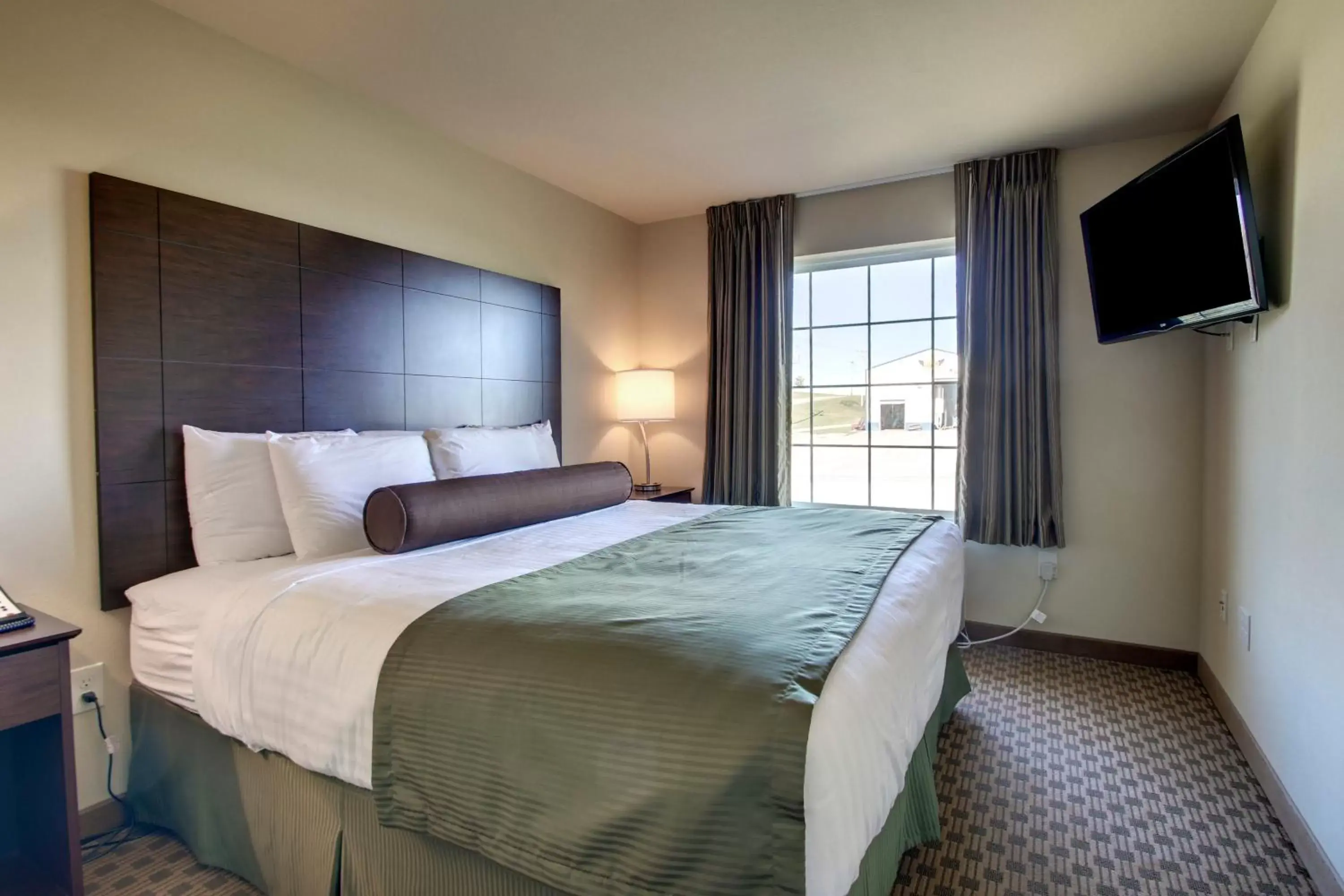 Bed in Cobblestone Inn & Suites - Avoca