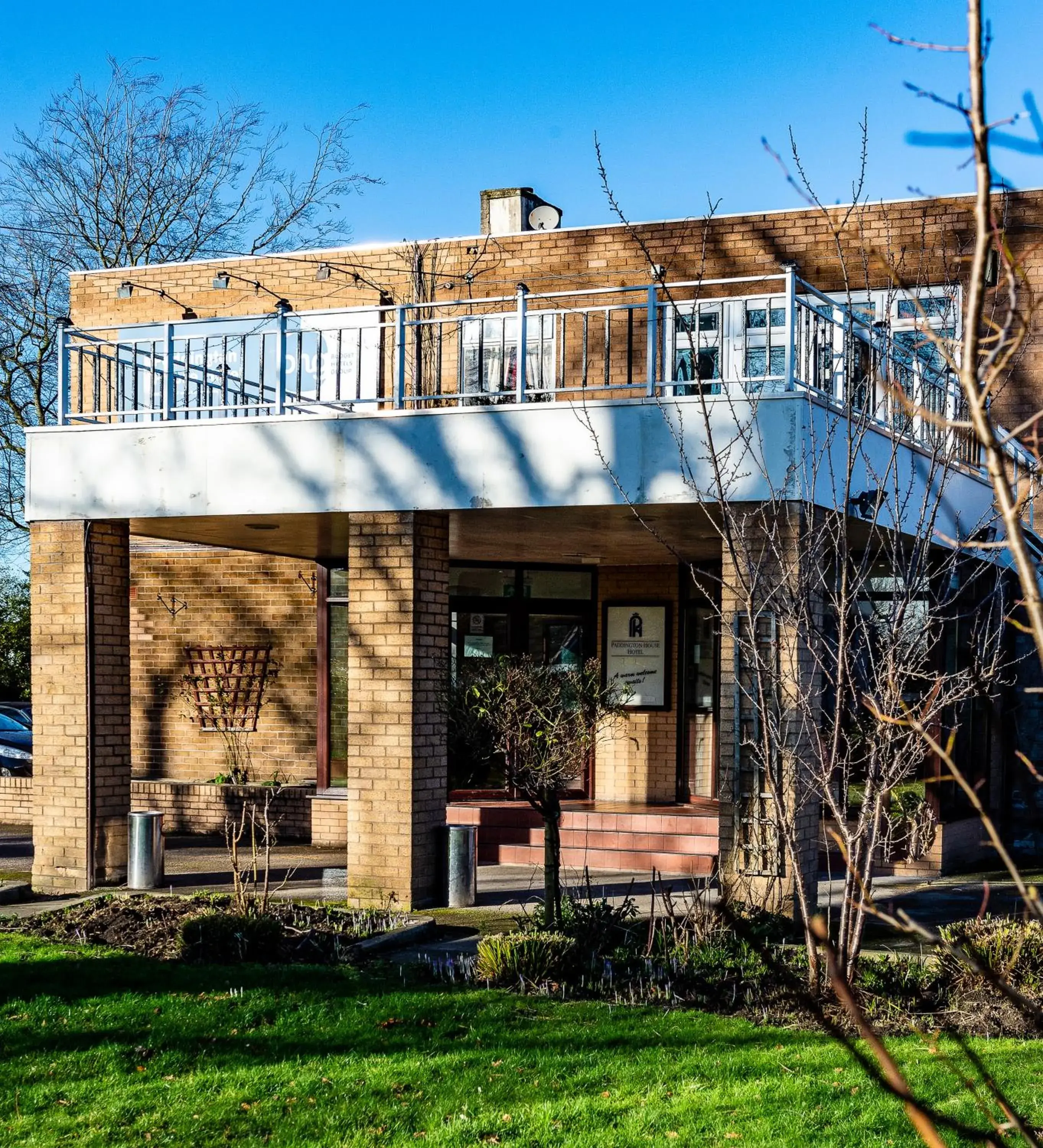 Facade/entrance, Property Building in OYO Paddington House Hotel