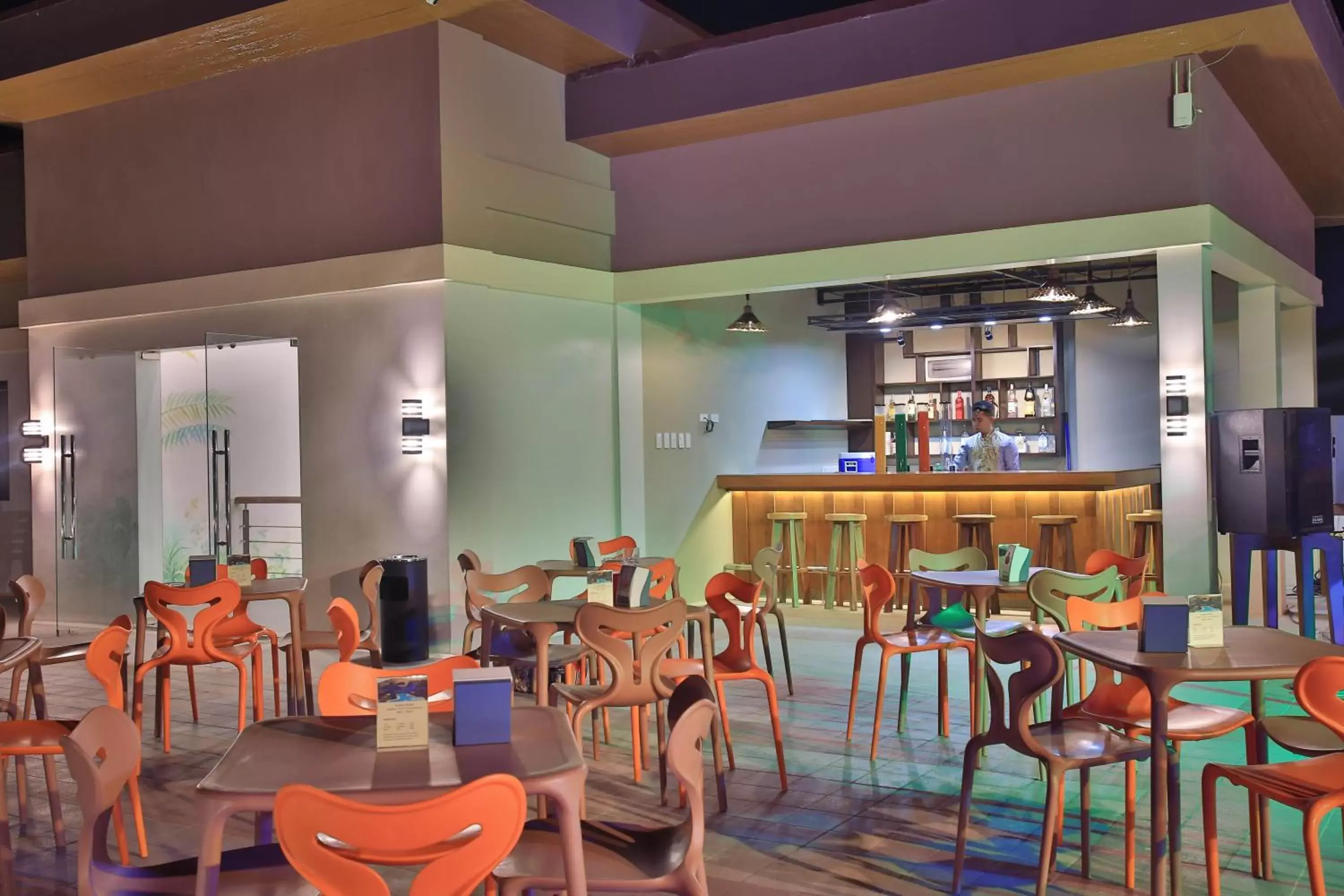 Restaurant/Places to Eat in Coron Soleil Garden Resort