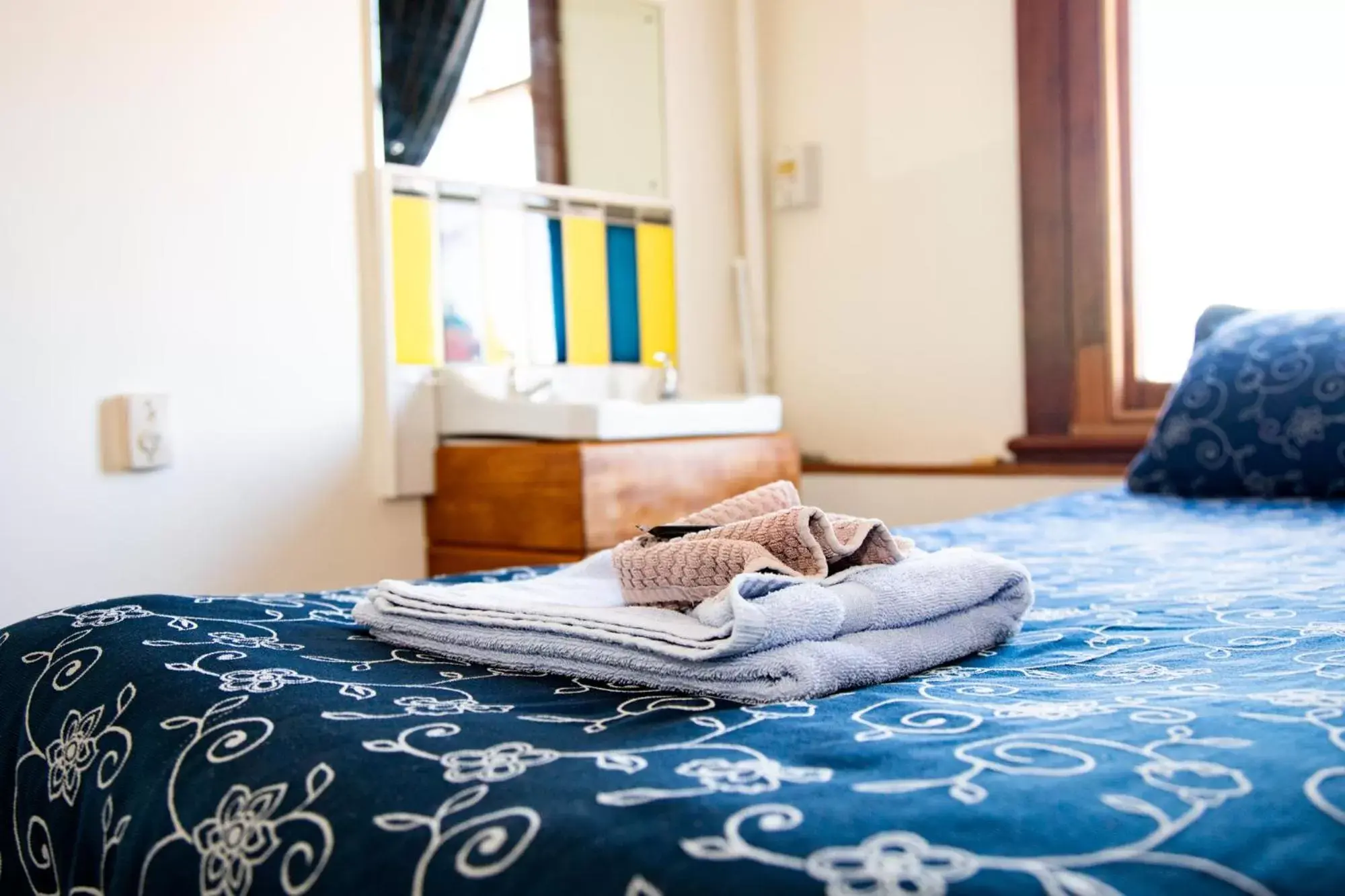 Bedroom, Bed in The Brown Pub Bedroom, Bed in The Brown Pub