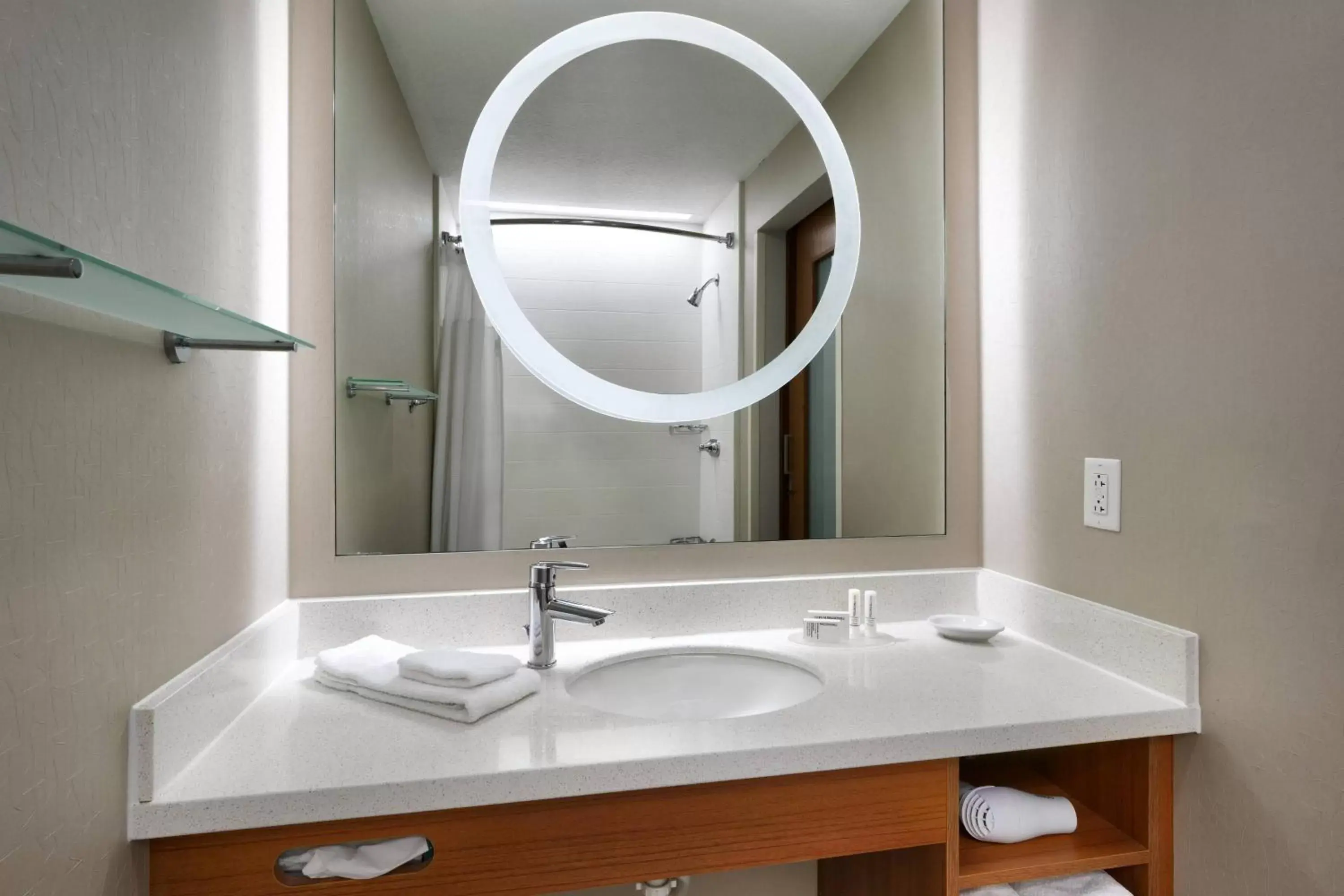 Bathroom in SpringHill Suites by Marriott Provo