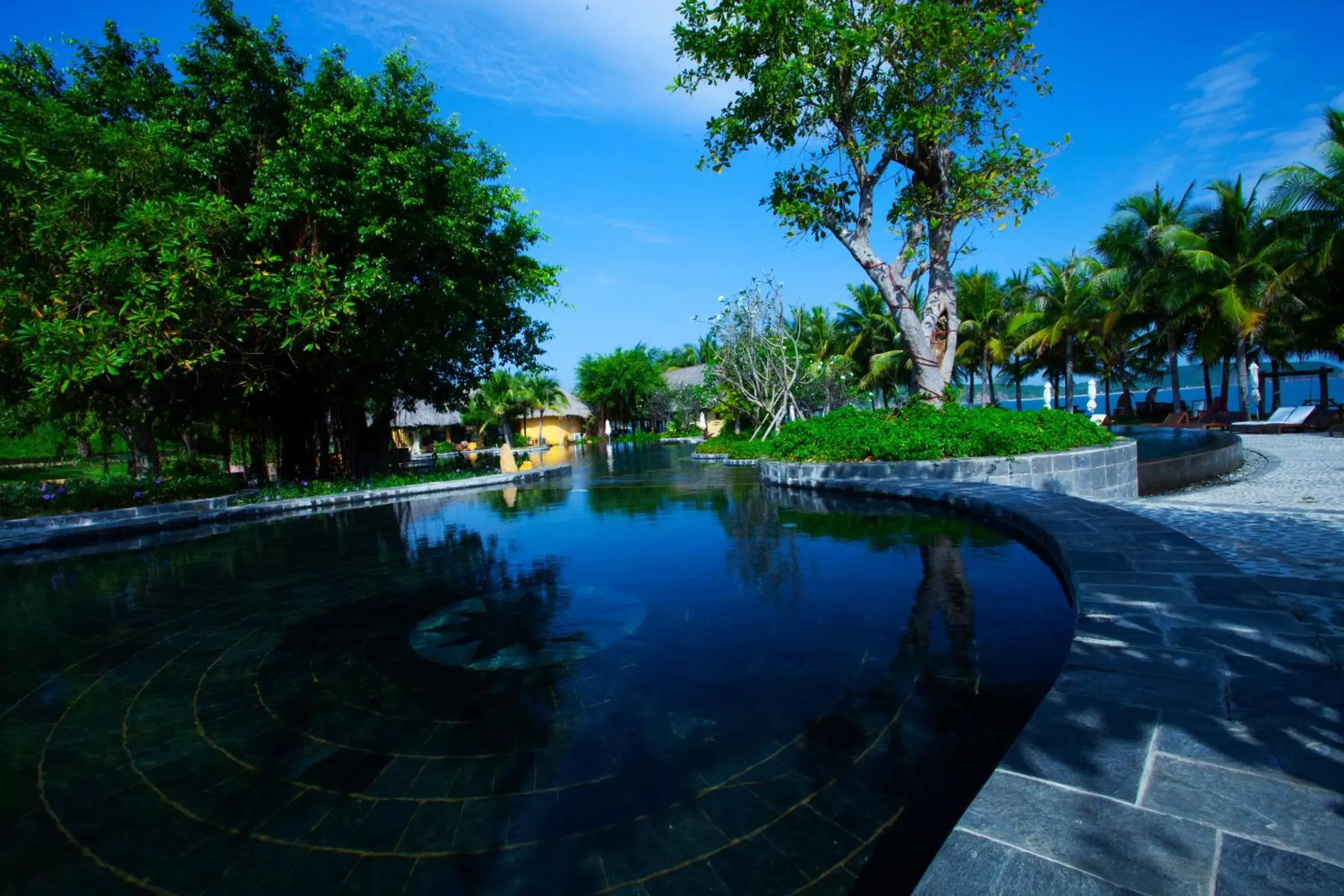 Day, Swimming Pool in Hon Tam Resort