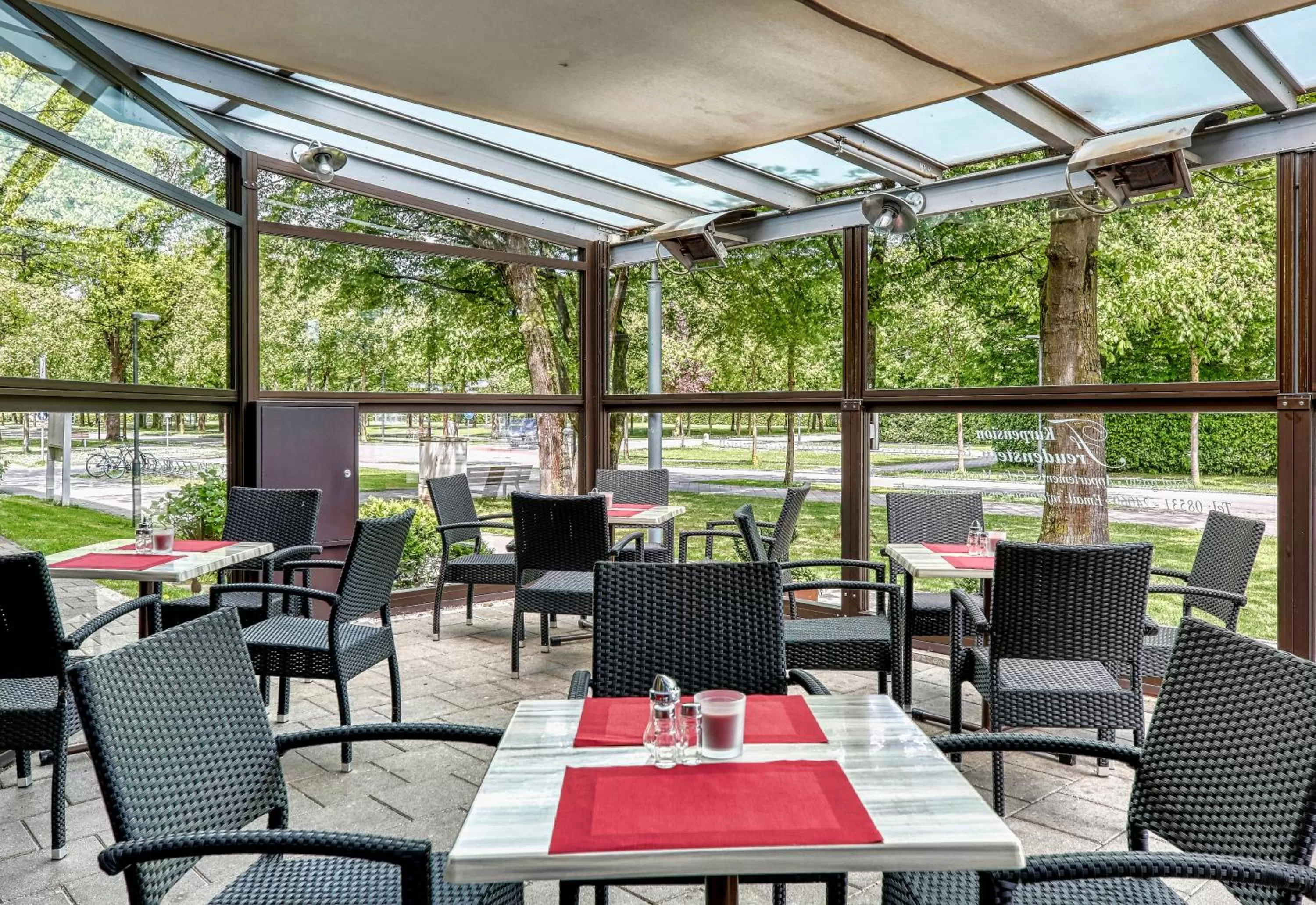 Restaurant/places to eat in Kurpension Freudenstein