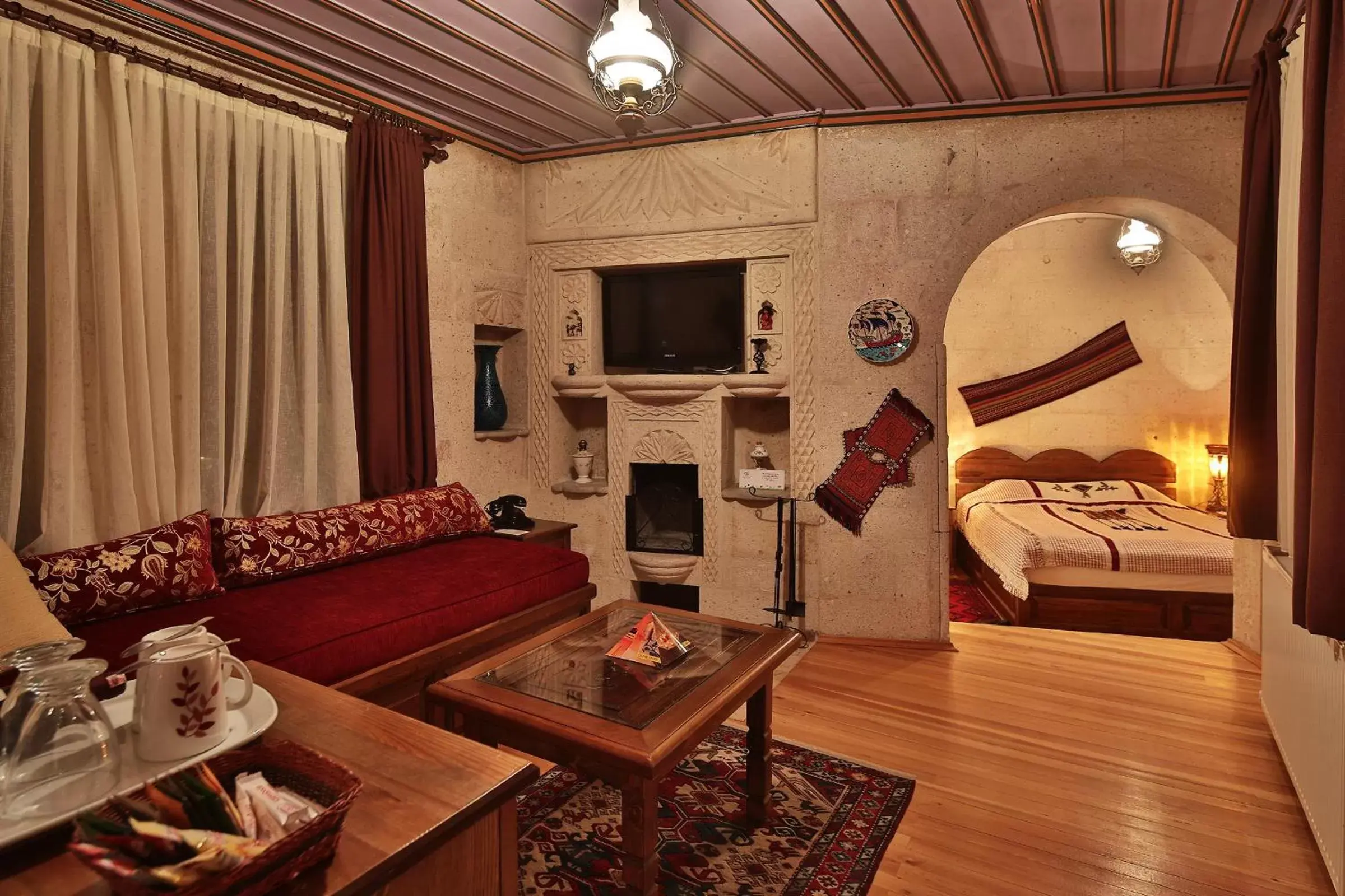 TV and multimedia, Seating Area in Cappadocia Cave Suites