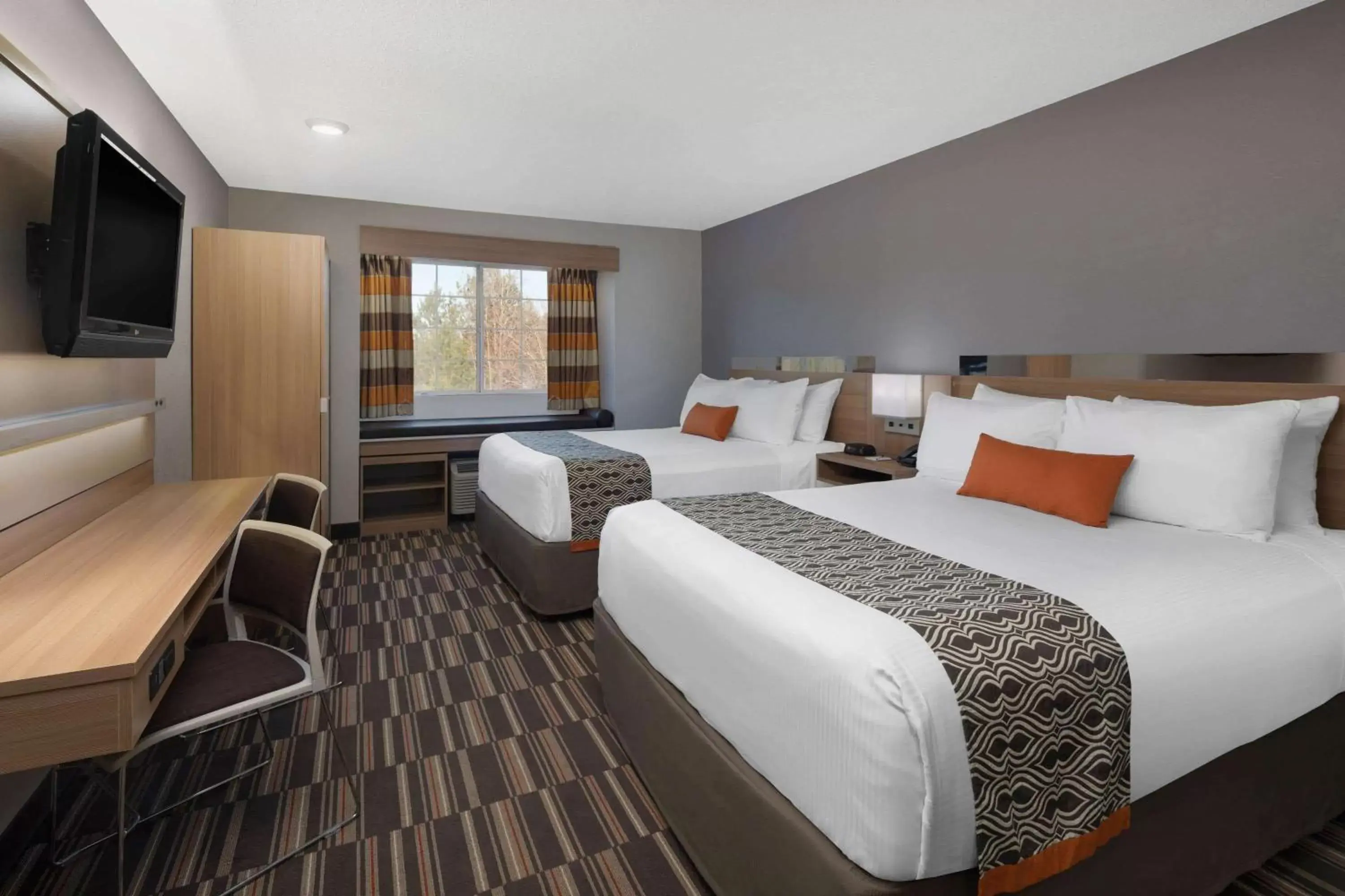 Photo of the whole room, Bed in Microtel Inn & Suites by Wyndham Florence