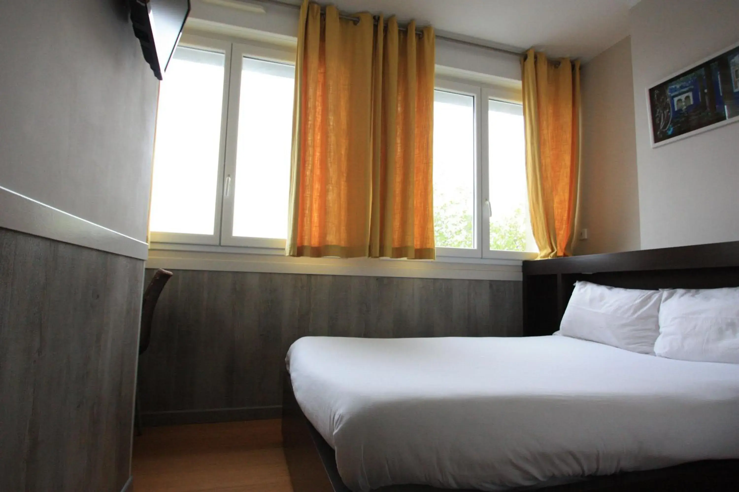 Bedroom, Bed in Hotel De La Rade