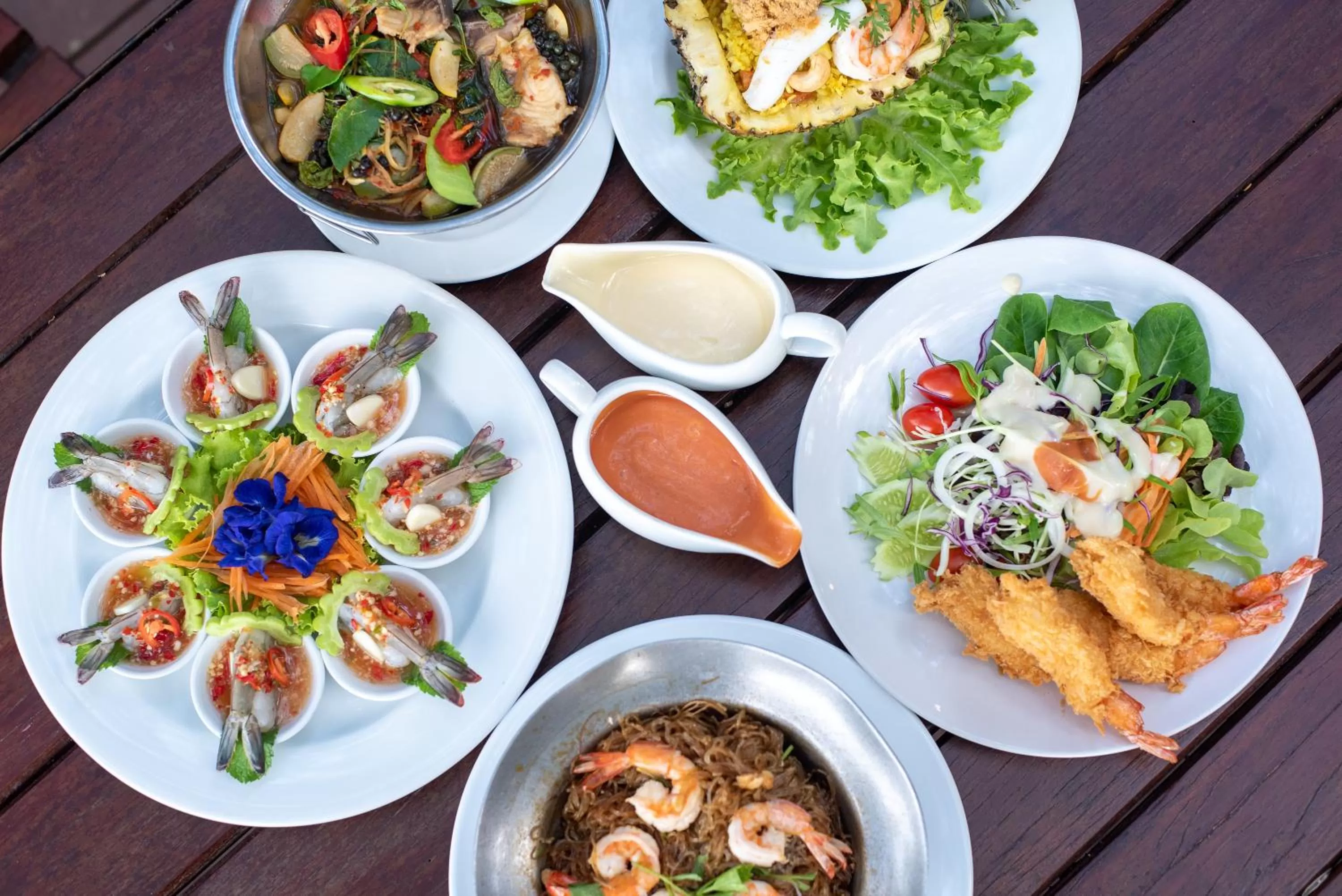 Food and drinks in The Legacy River Kwai Resort