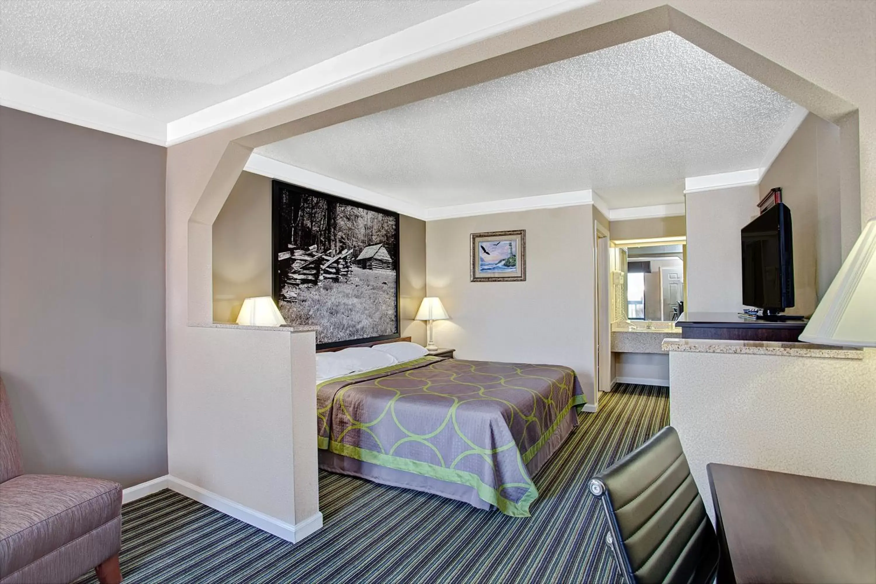 Bedroom, Bed in Super 8 by Wyndham Knoxville East