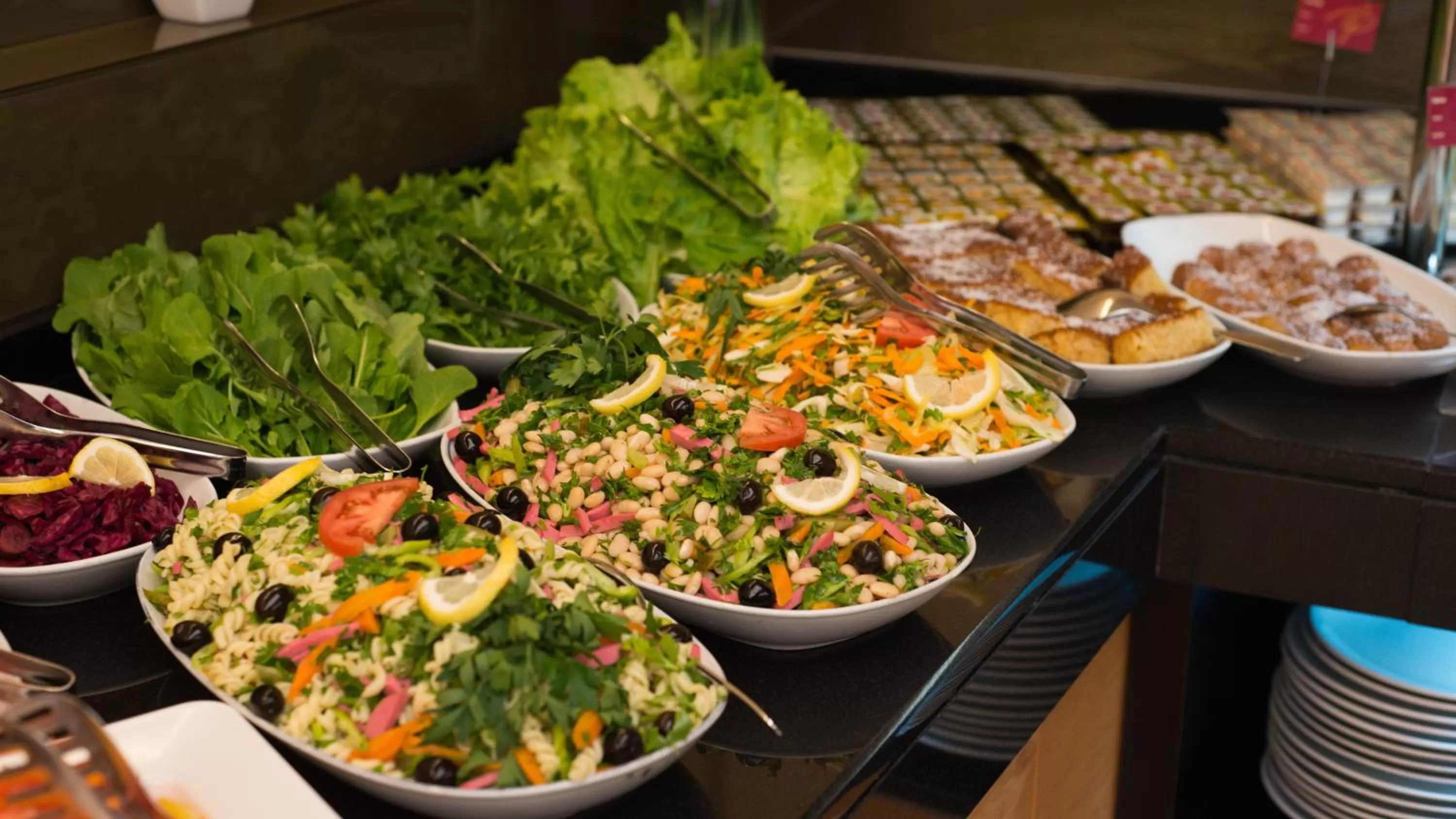 Restaurant/places to eat in Prestige Hotel Old City