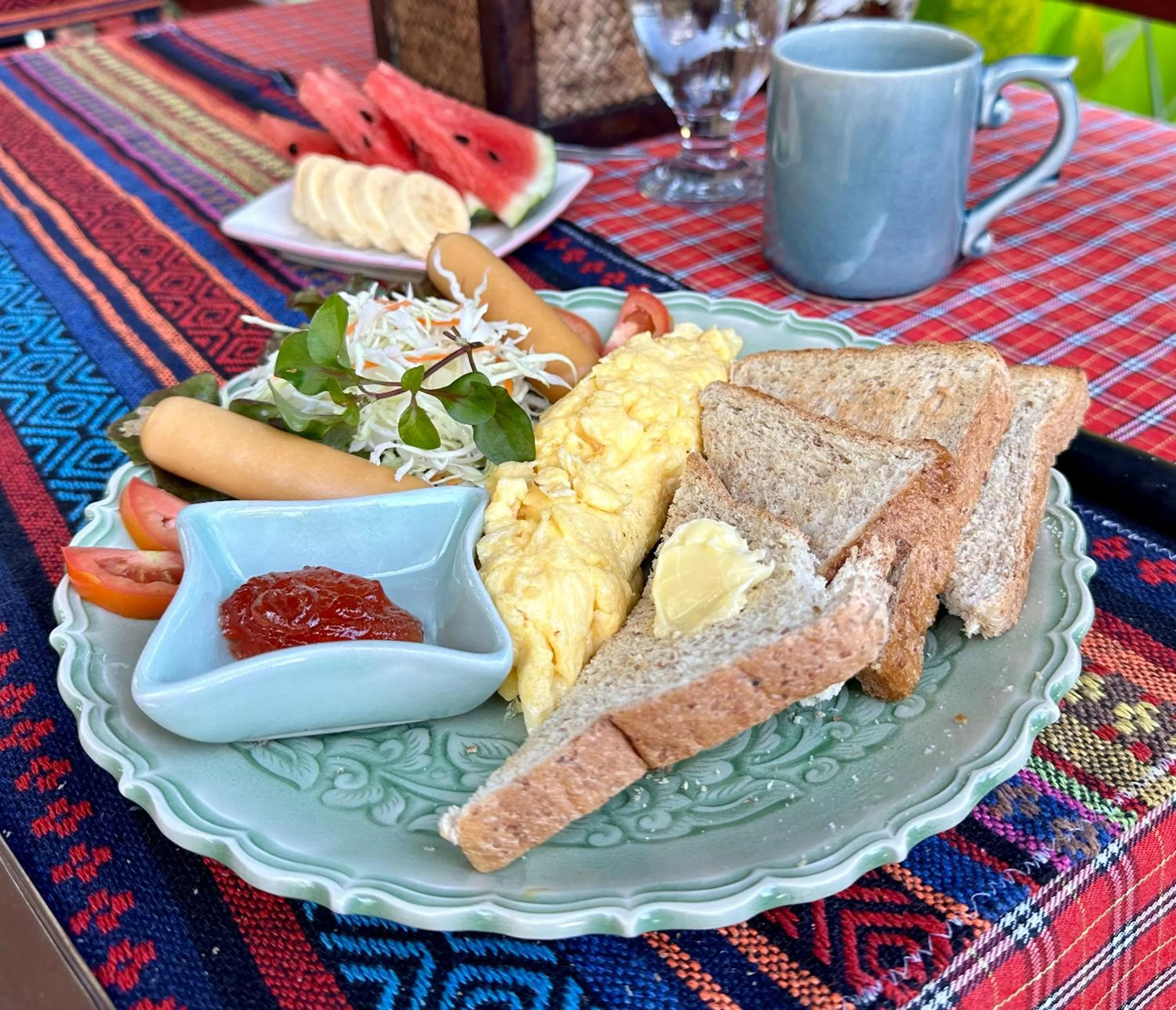 American breakfast in Pura Vida Pai Resort