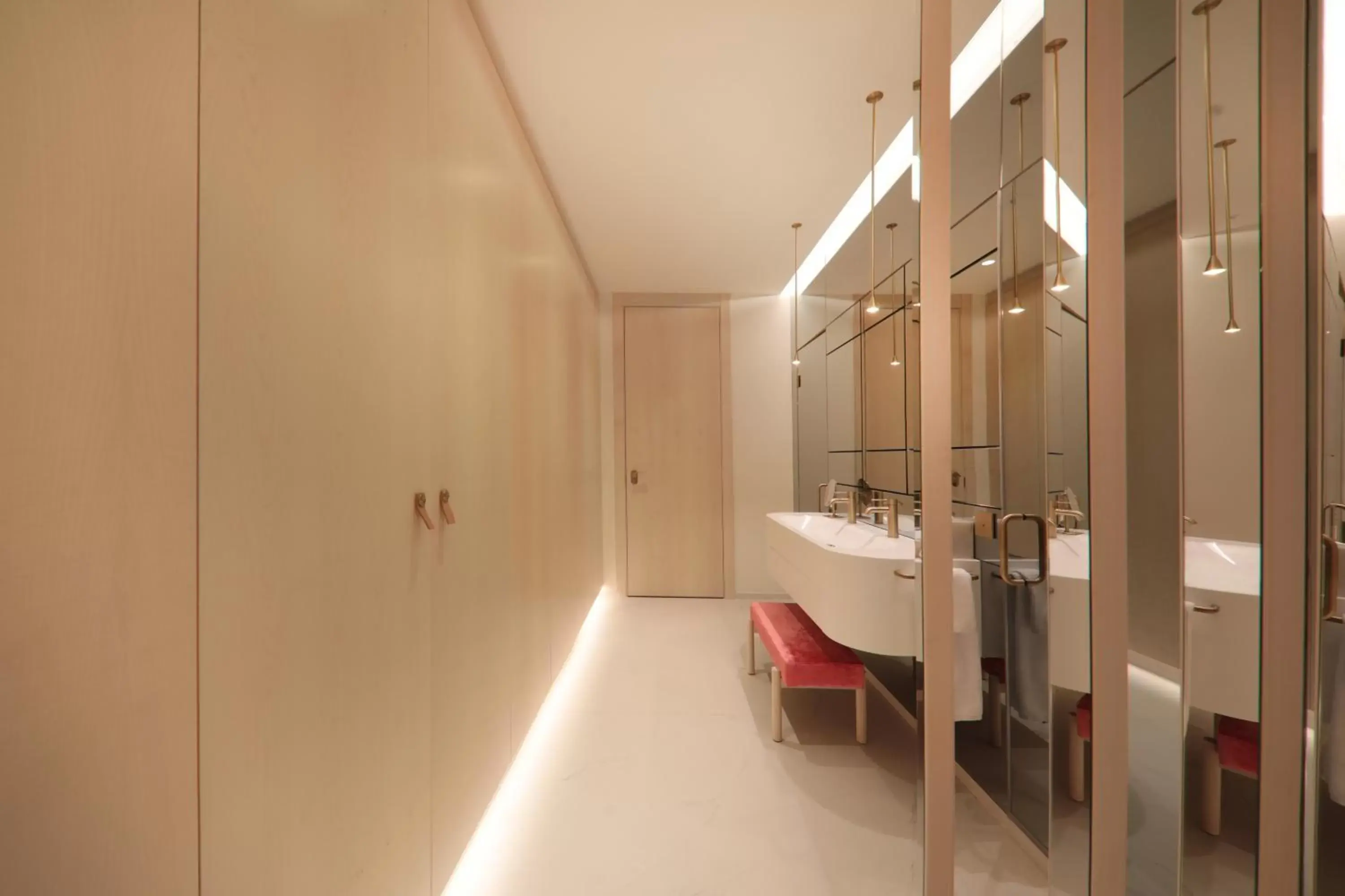 Bathroom in Iberostar Selection Paseo de Gracia 4 Sup