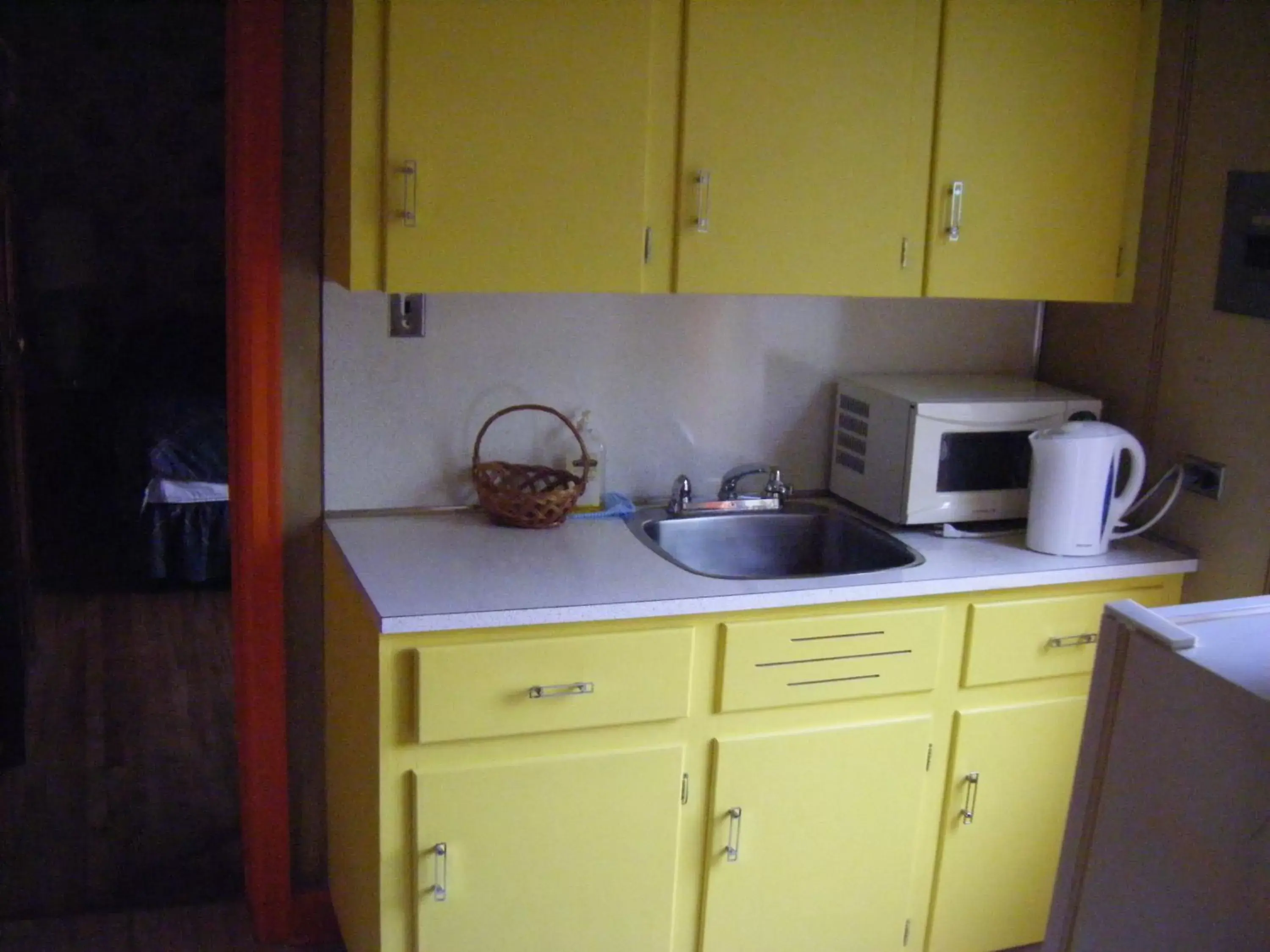 Kitchen or kitchenette, Kitchen/Kitchenette in Auberge des Arts Bed and Breakfast