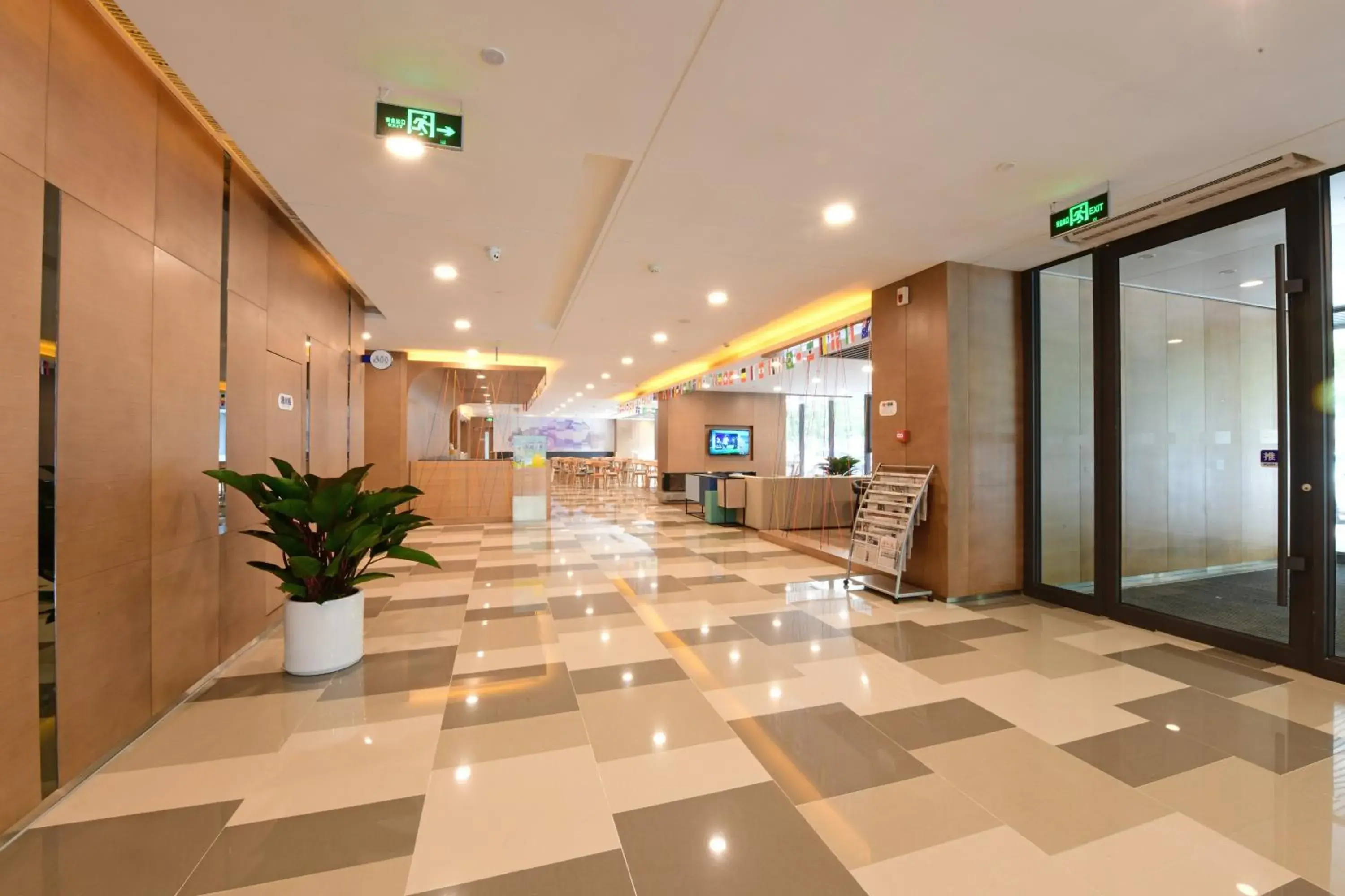 Property building, Lobby/Reception in Holiday Inn Express Changchun High-Tech Zone, an IHG Hotel