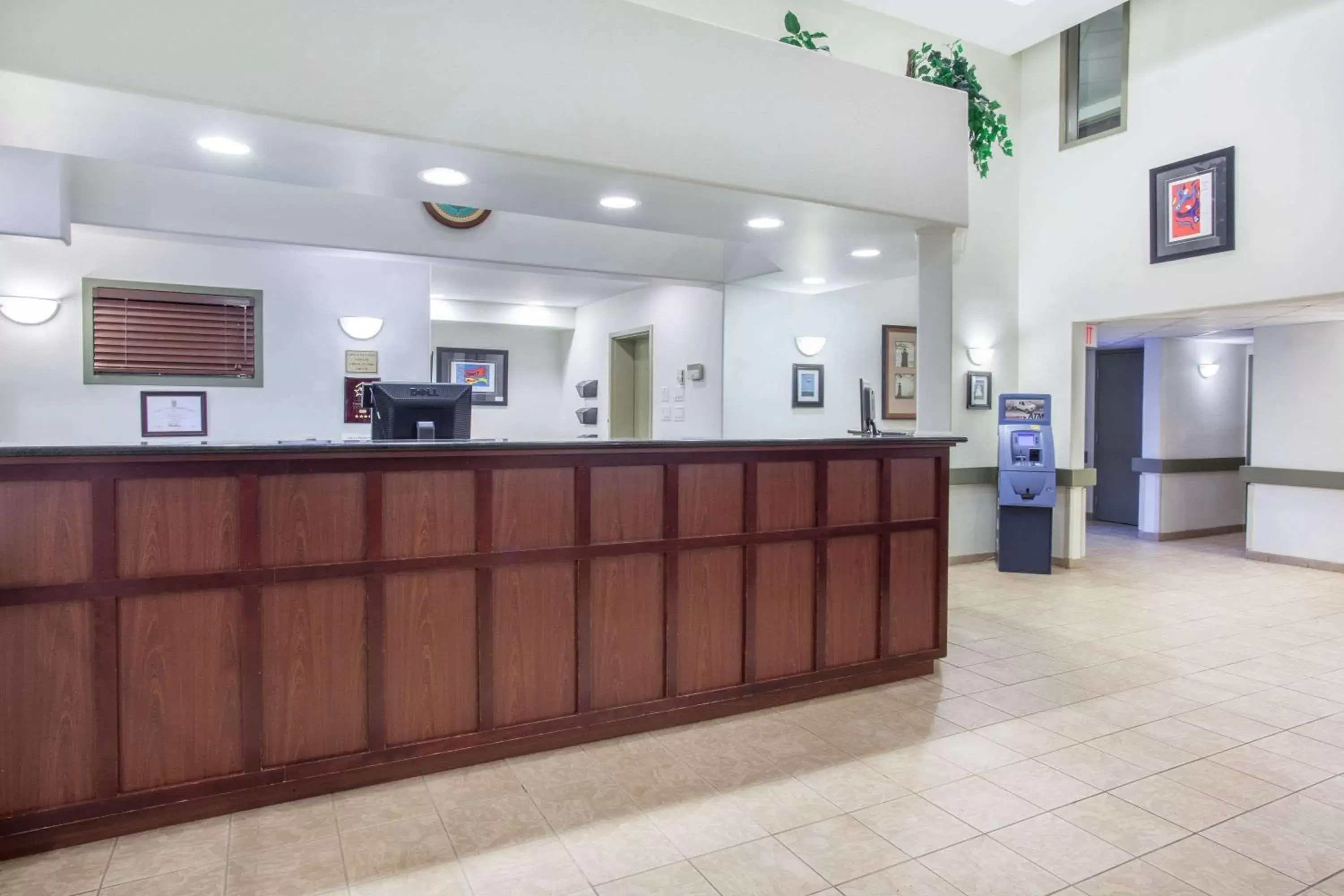 Lobby or reception, Lobby/Reception in Super 8 by Wyndham Truro NS