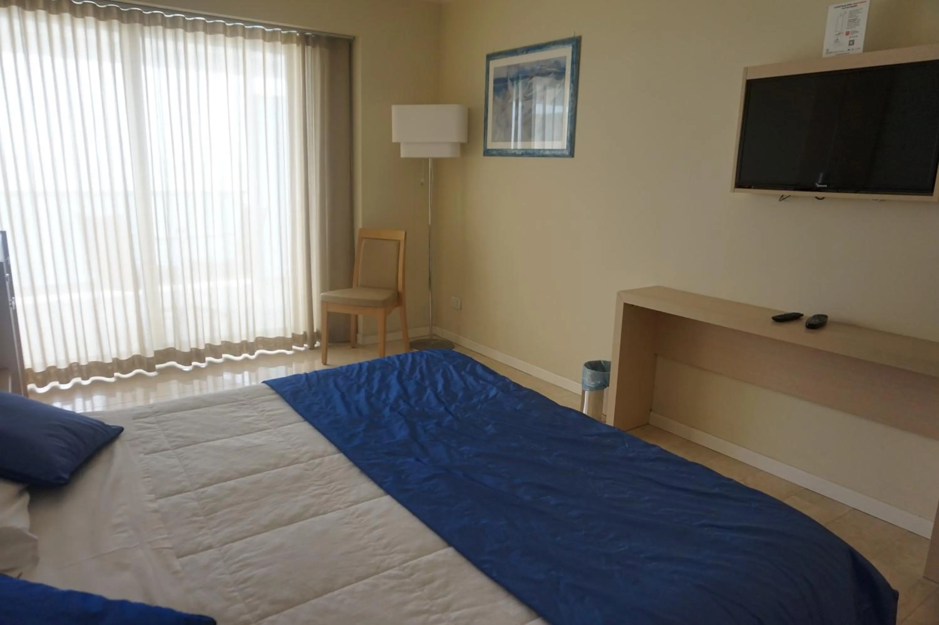 Day, Bed in Hotel Columbus