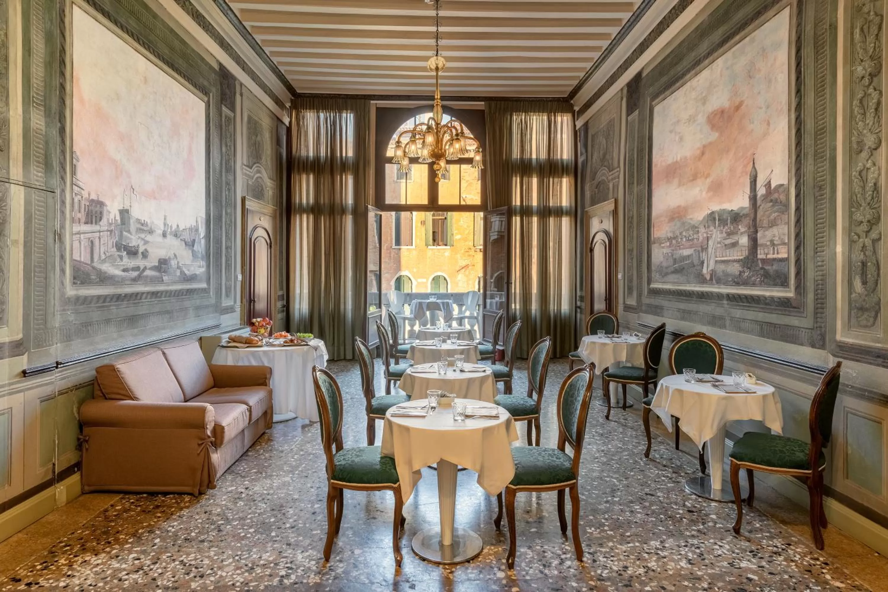 Restaurant/places to eat in Sogno di Giulietta e Romeo