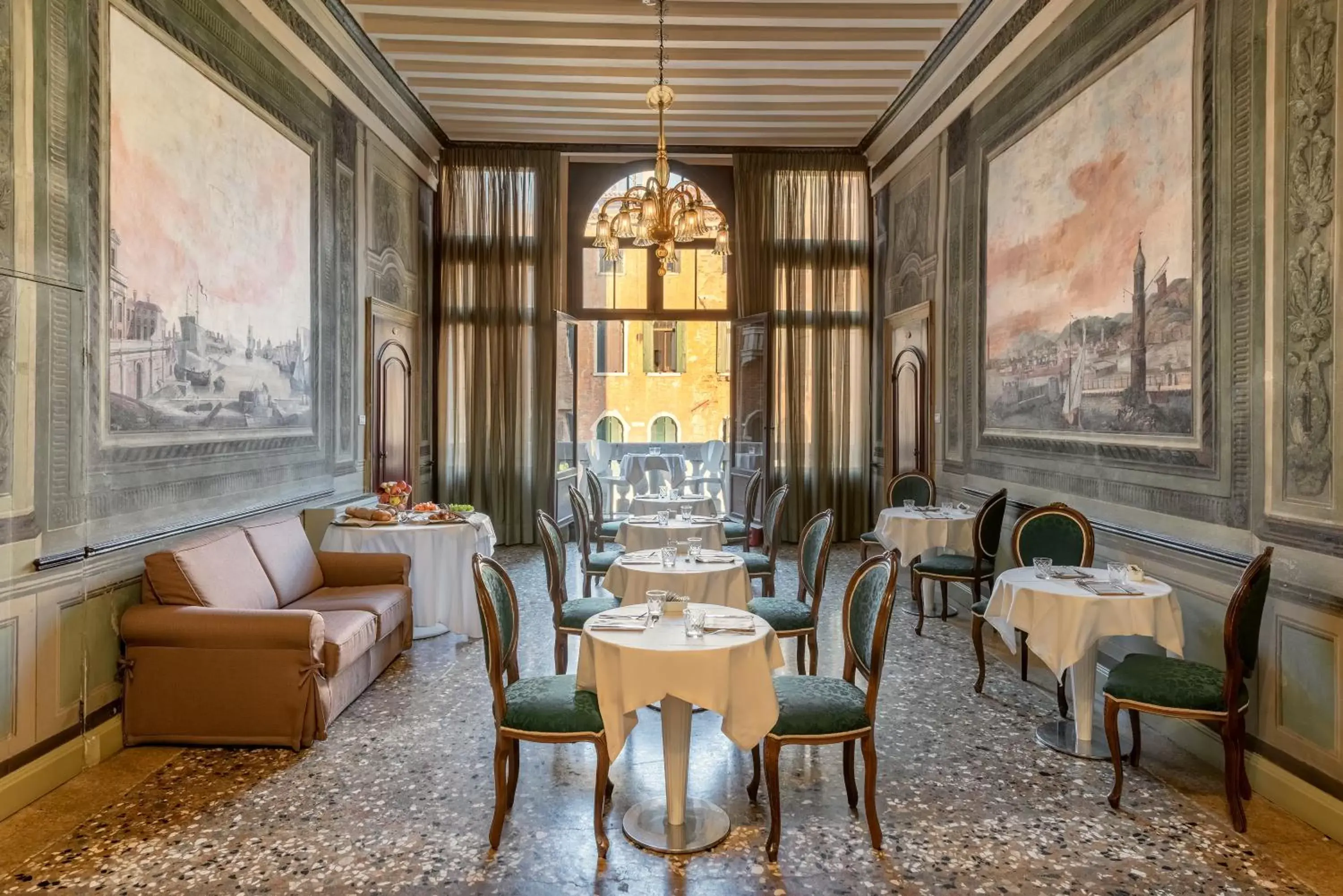 Restaurant/Places to Eat in Sogno di Giulietta e Romeo
