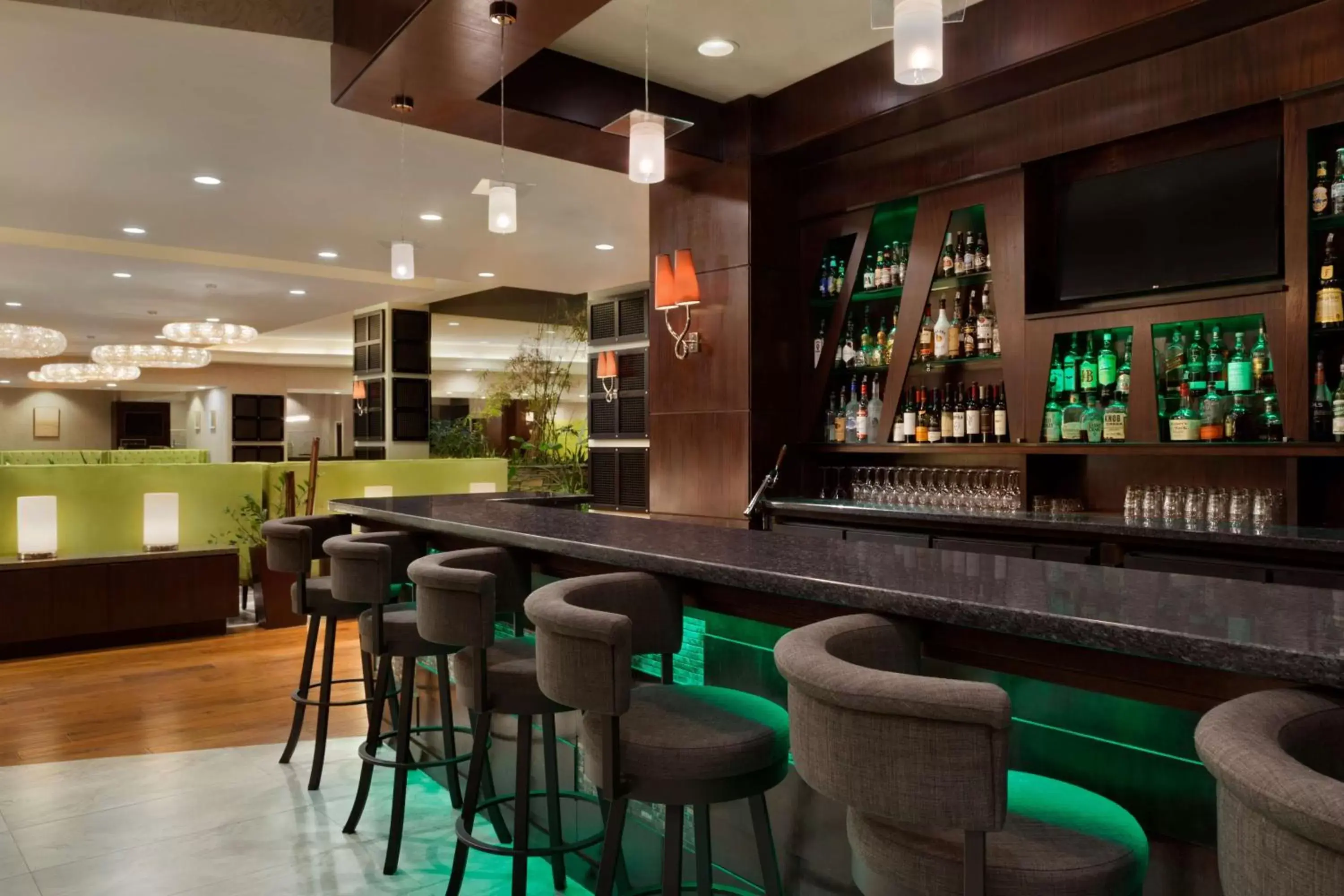 Lounge or bar, Lounge/Bar in Embassy Suites Los Angeles Glendale